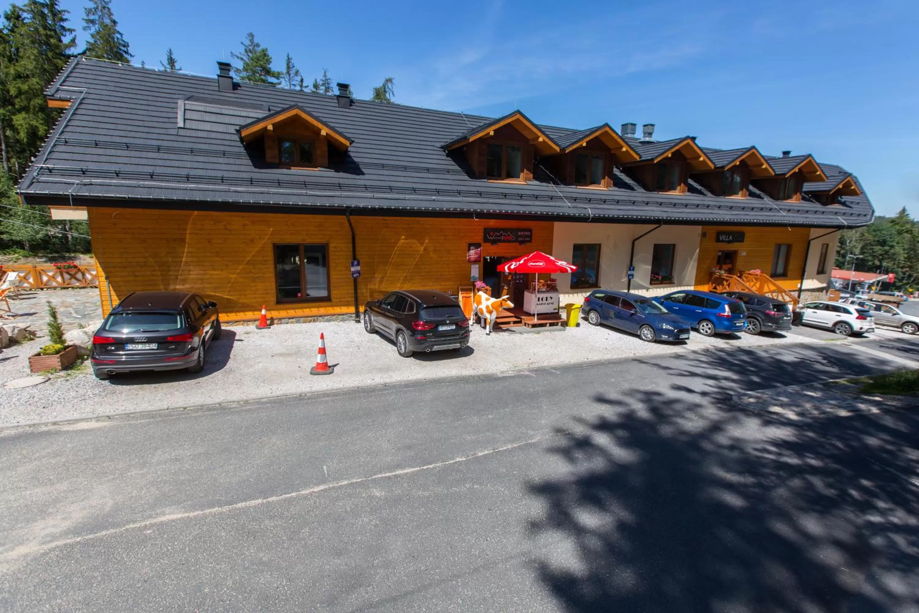 Property building in Villa Winterpol