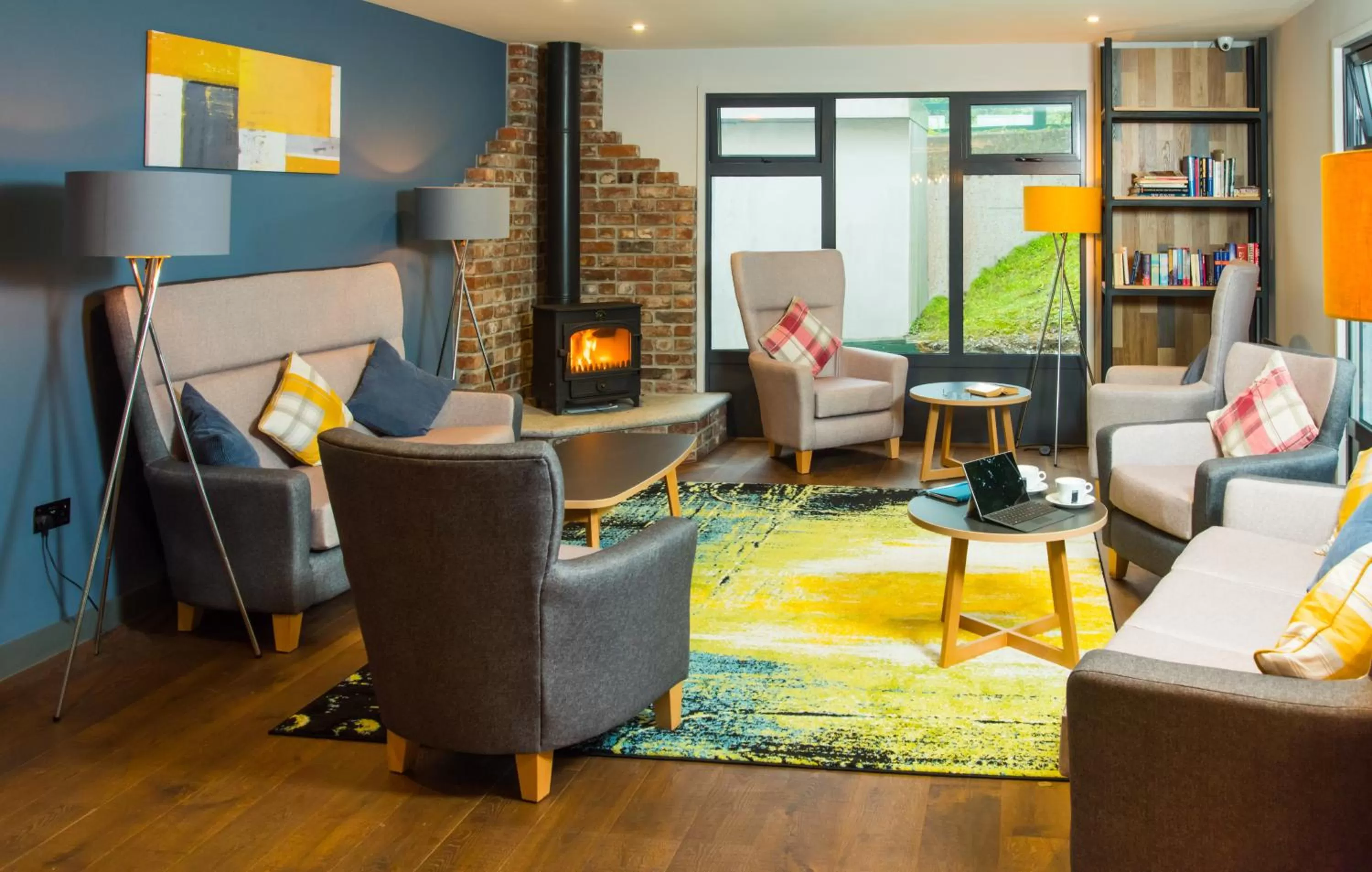 Communal lounge/ TV room in ibis Plymouth