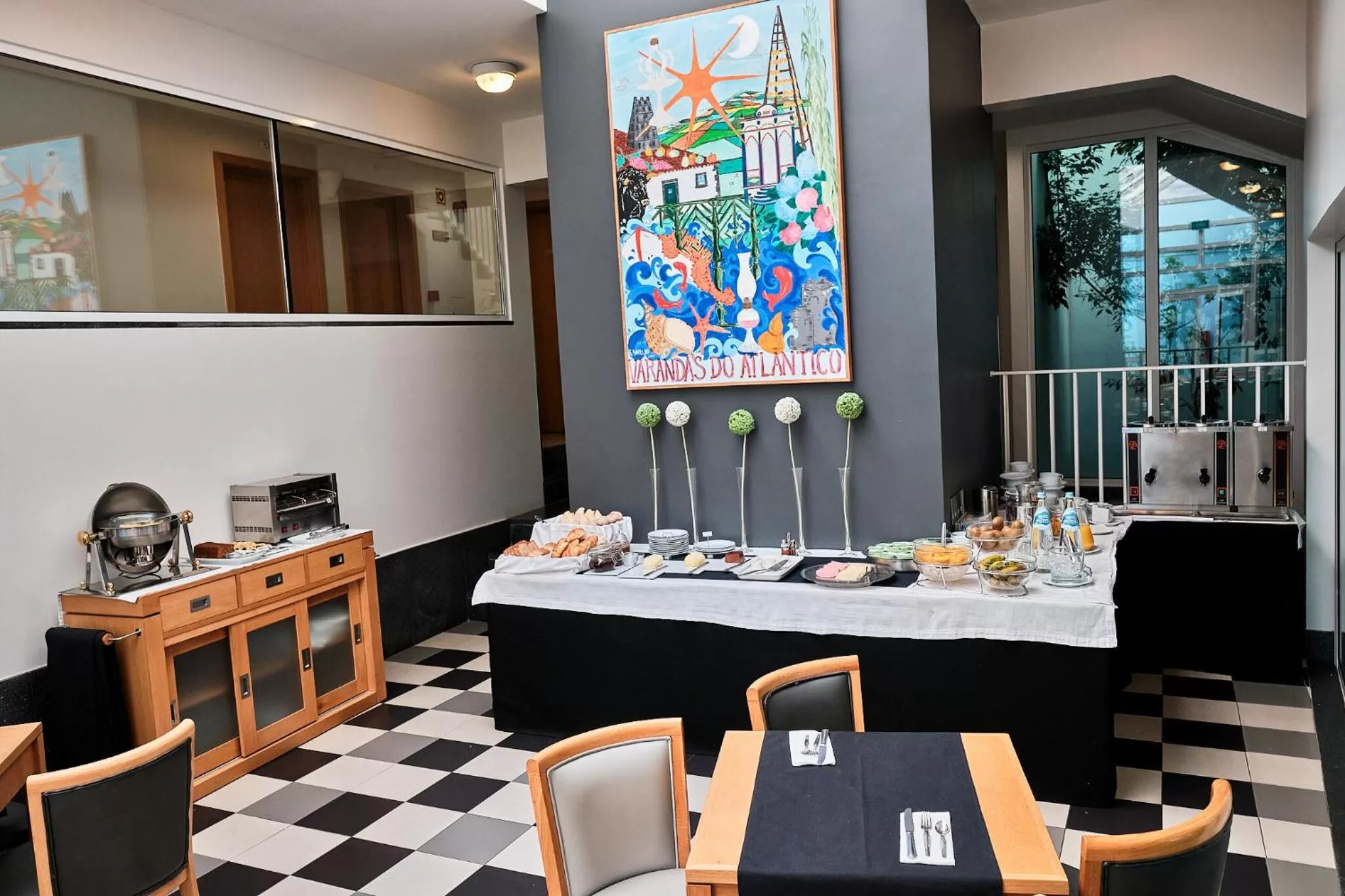Restaurant/places to eat in Hotel Varandas do Atlântico by RIDAN Hotels