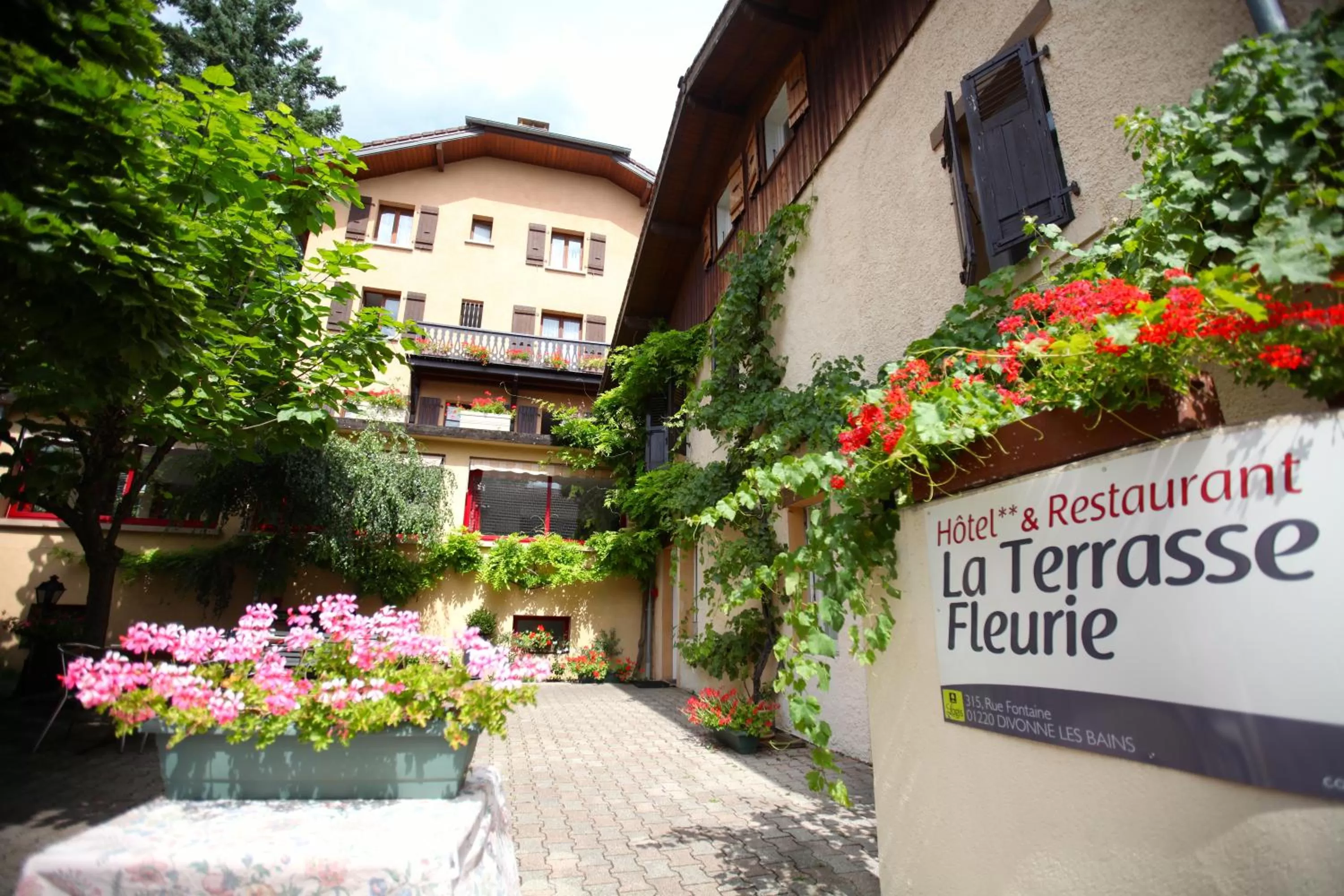 La Terrasse Fleurie, Logis, Hôtel et Restaurant
