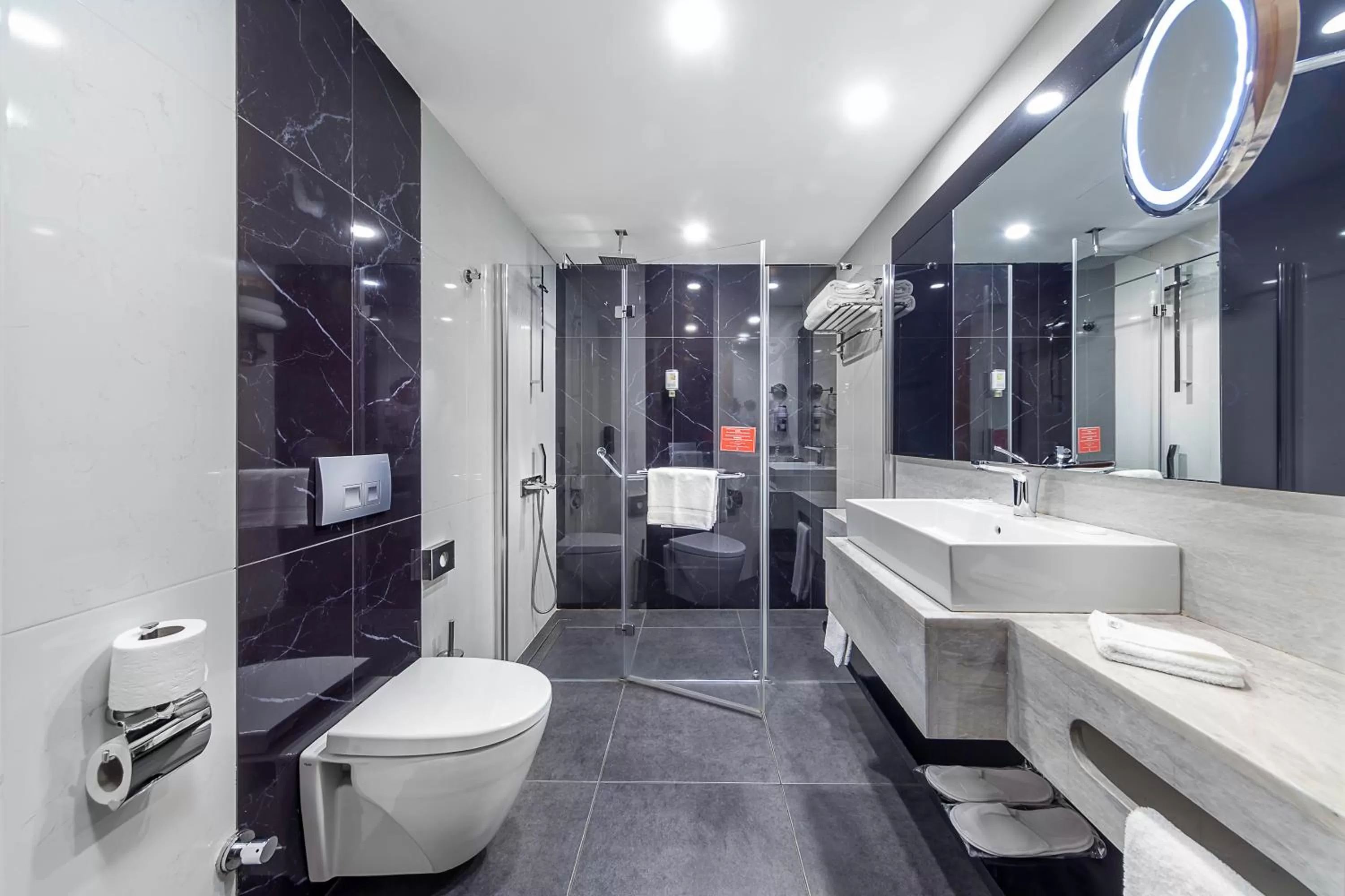 Shower in Park Dedeman Trabzon