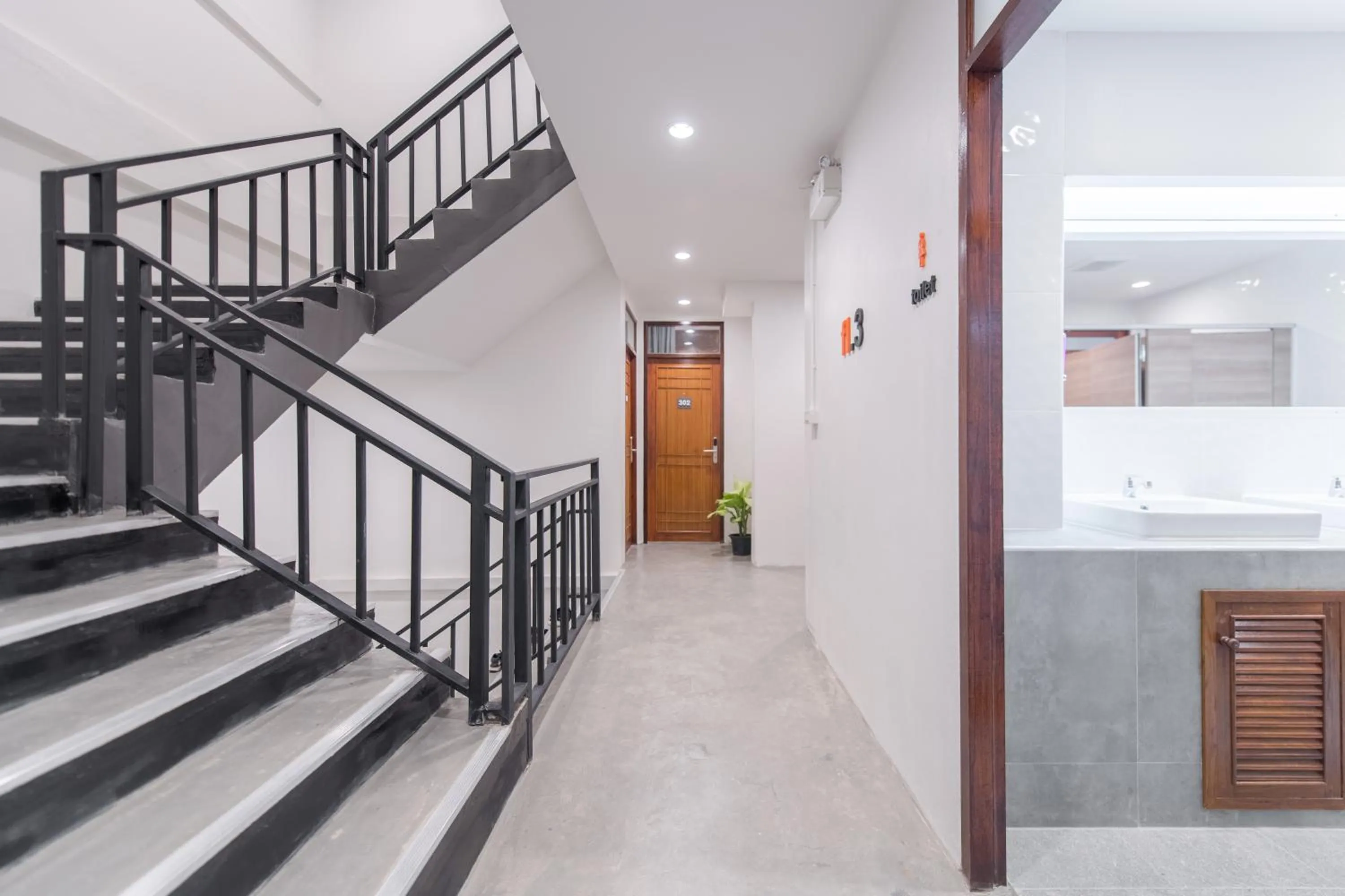 Property building in Tiny Taladnoi Hostel