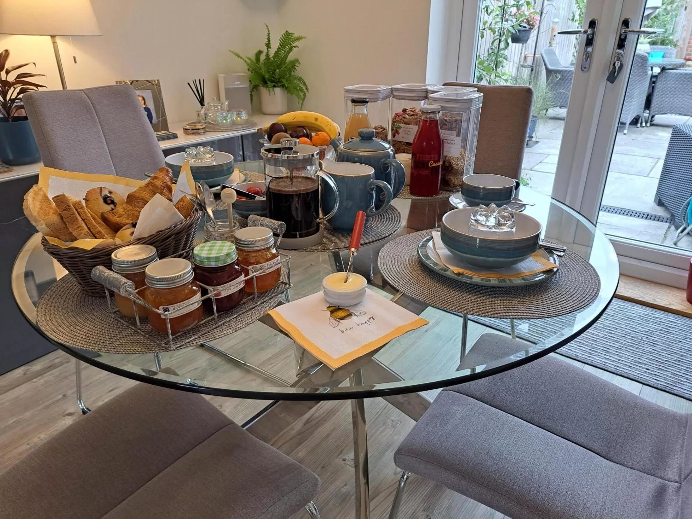 Breakfast in Barbarella's place