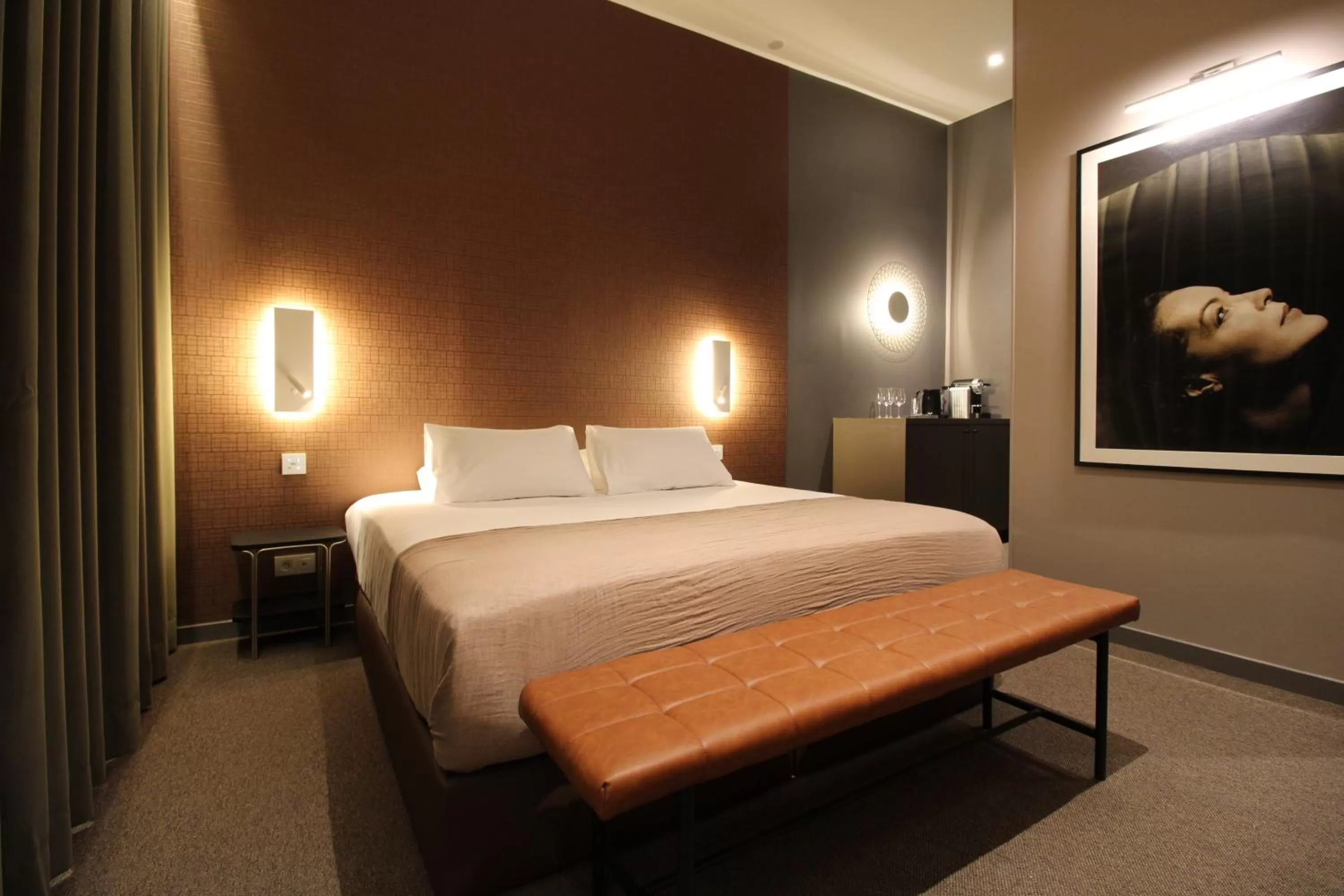 Bedroom, Bed in MiHotel Sala