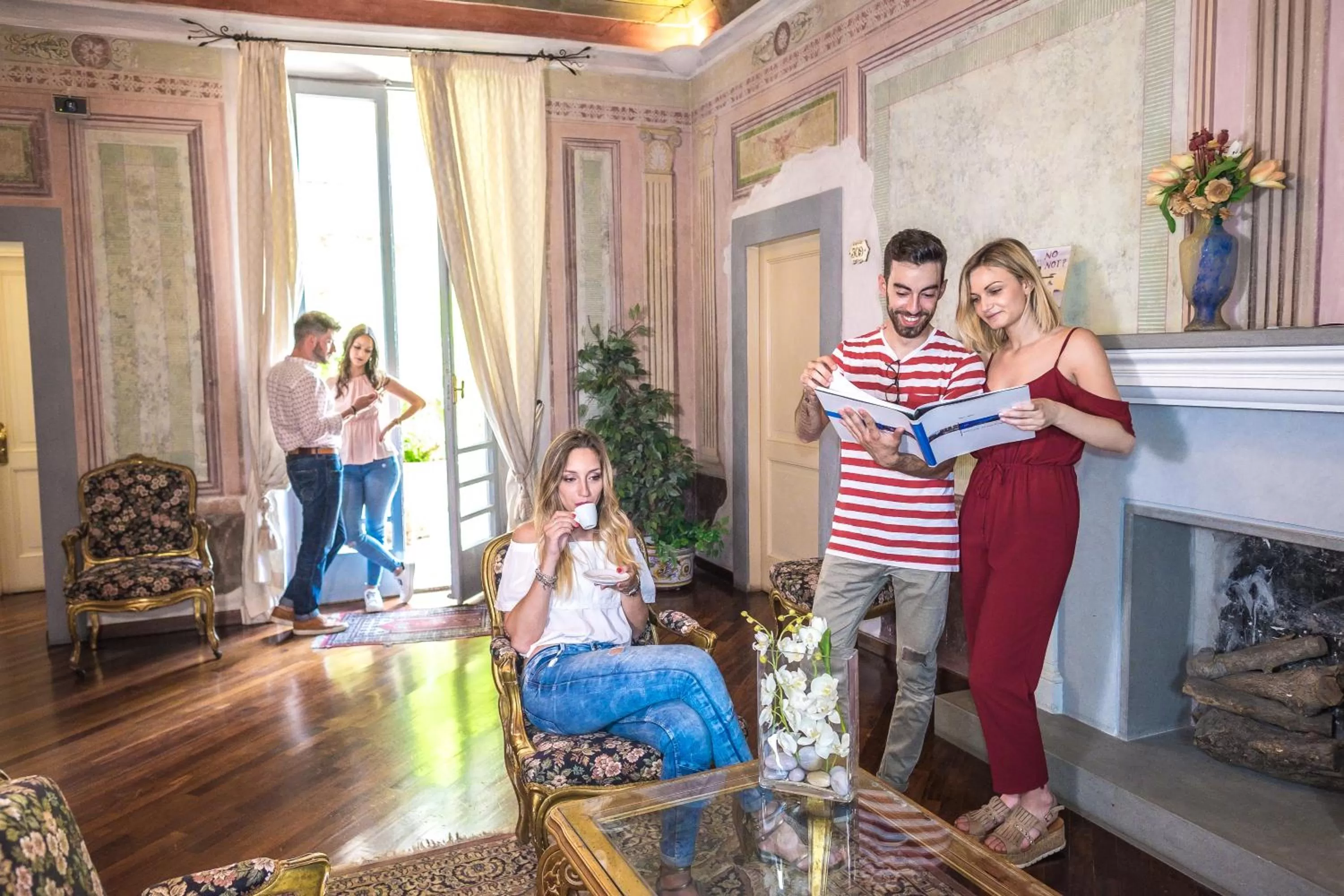 Library in Hotel Fortuna
