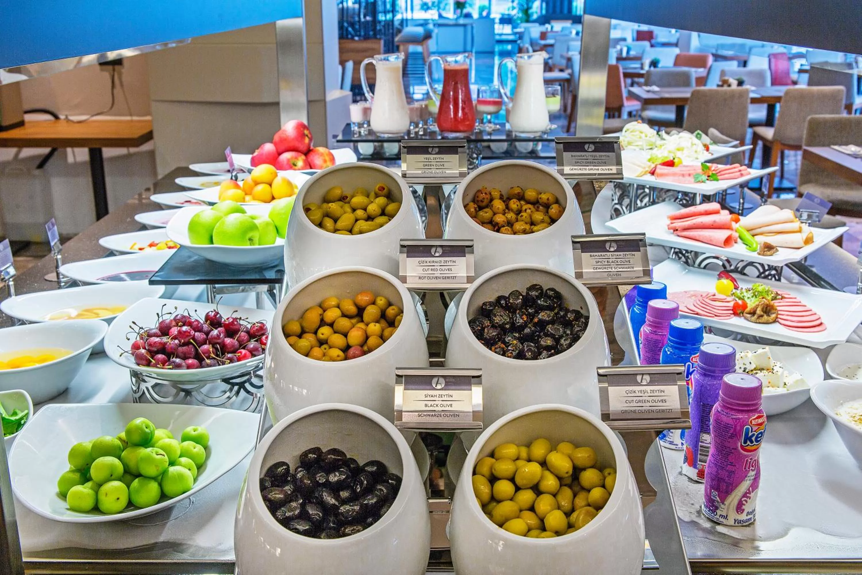 Buffet breakfast in Arts Hotel Harbiye - Special Class