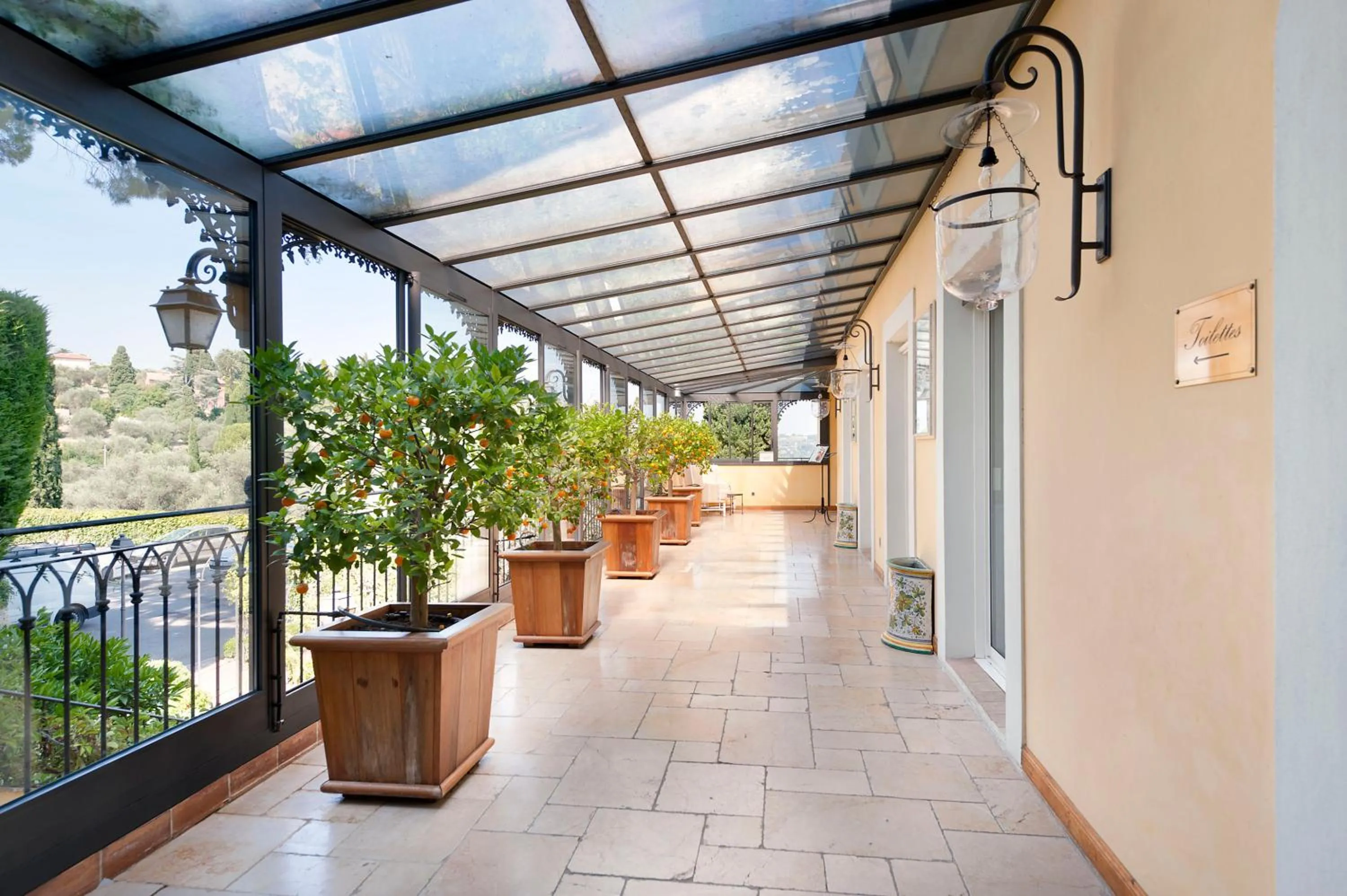 Day in Bastide Saint Antoine - Relais & Châteaux