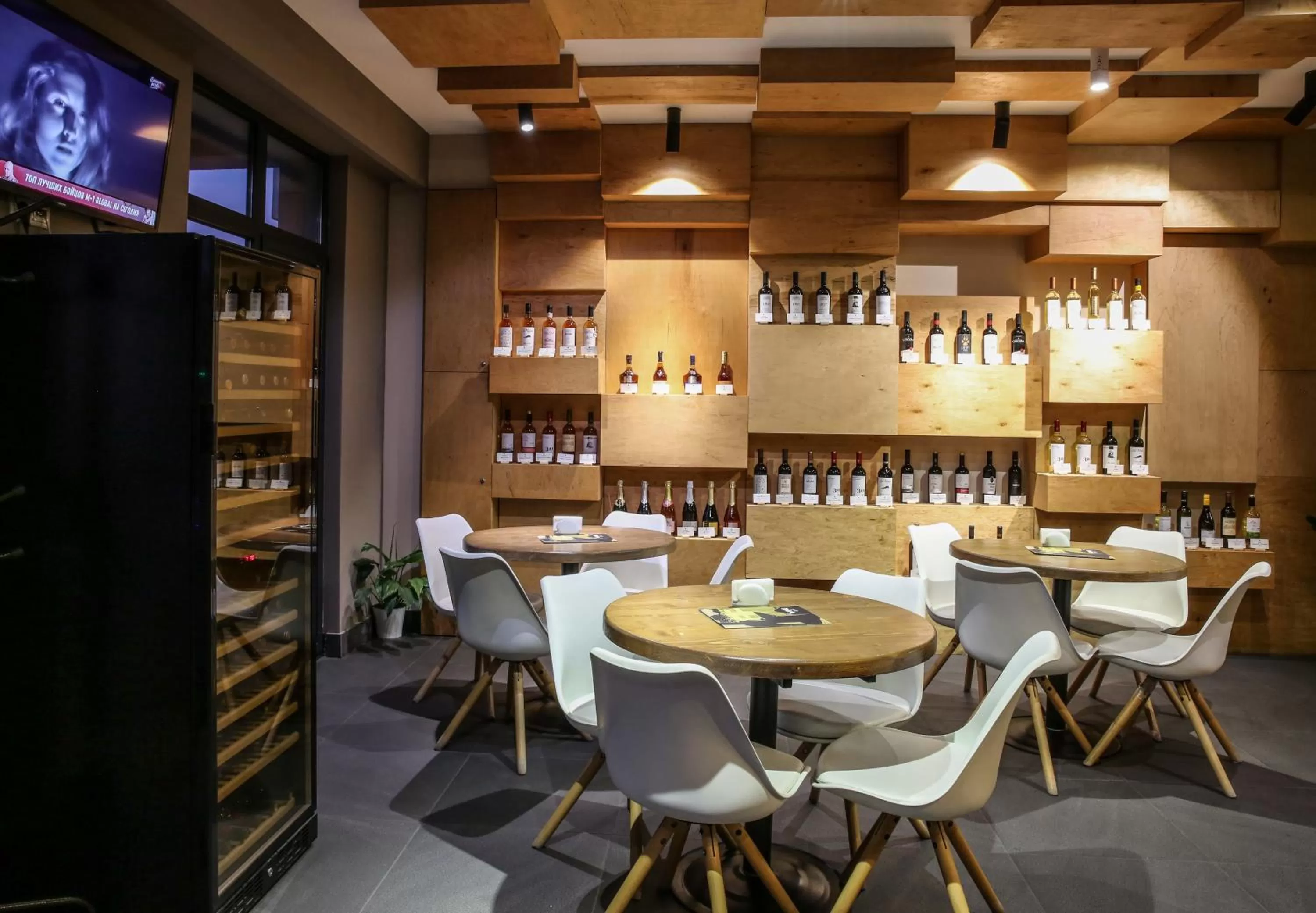 Lounge or bar in Wine Hotel Chisinau