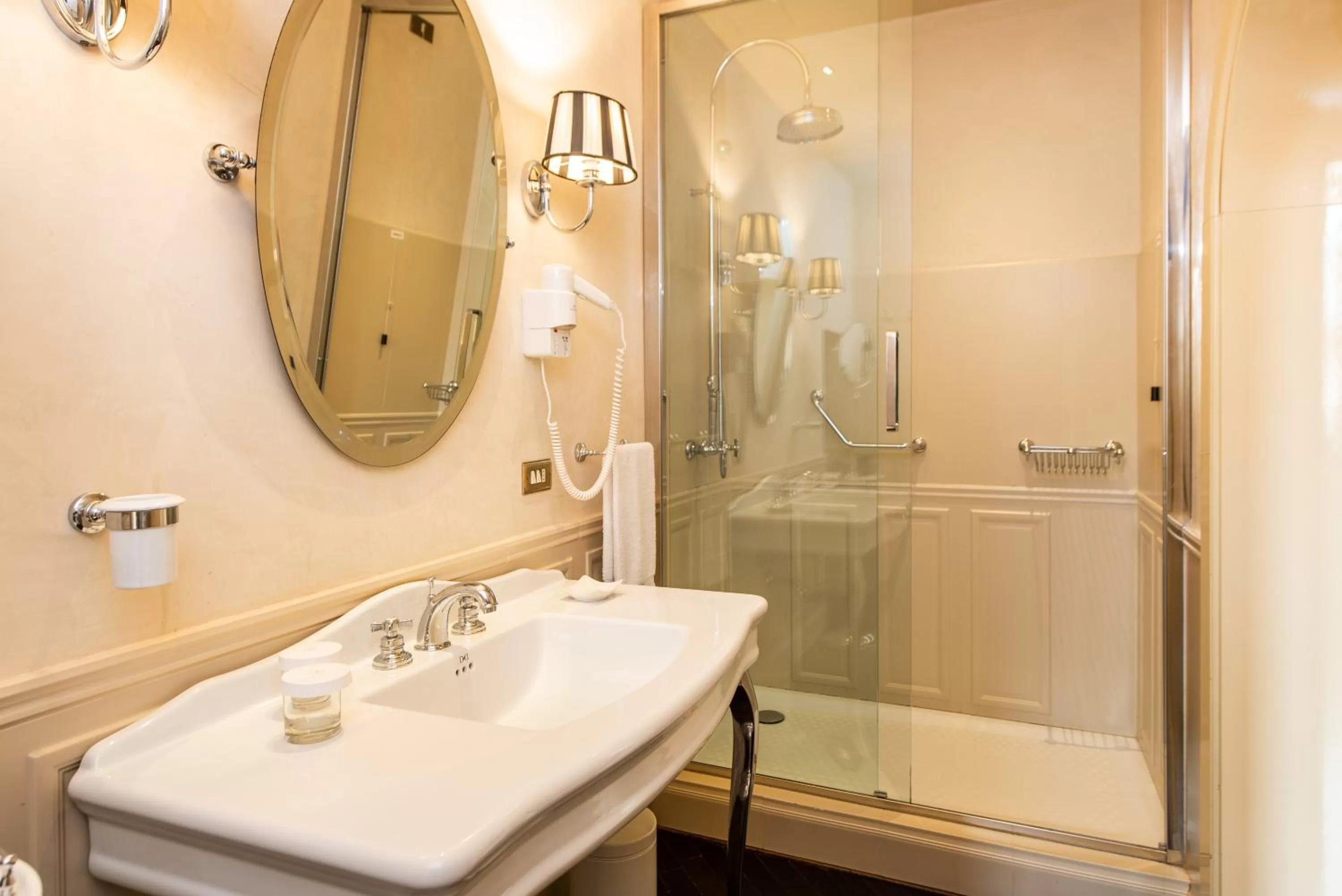 Bathroom in Grand Hotel Baglioni