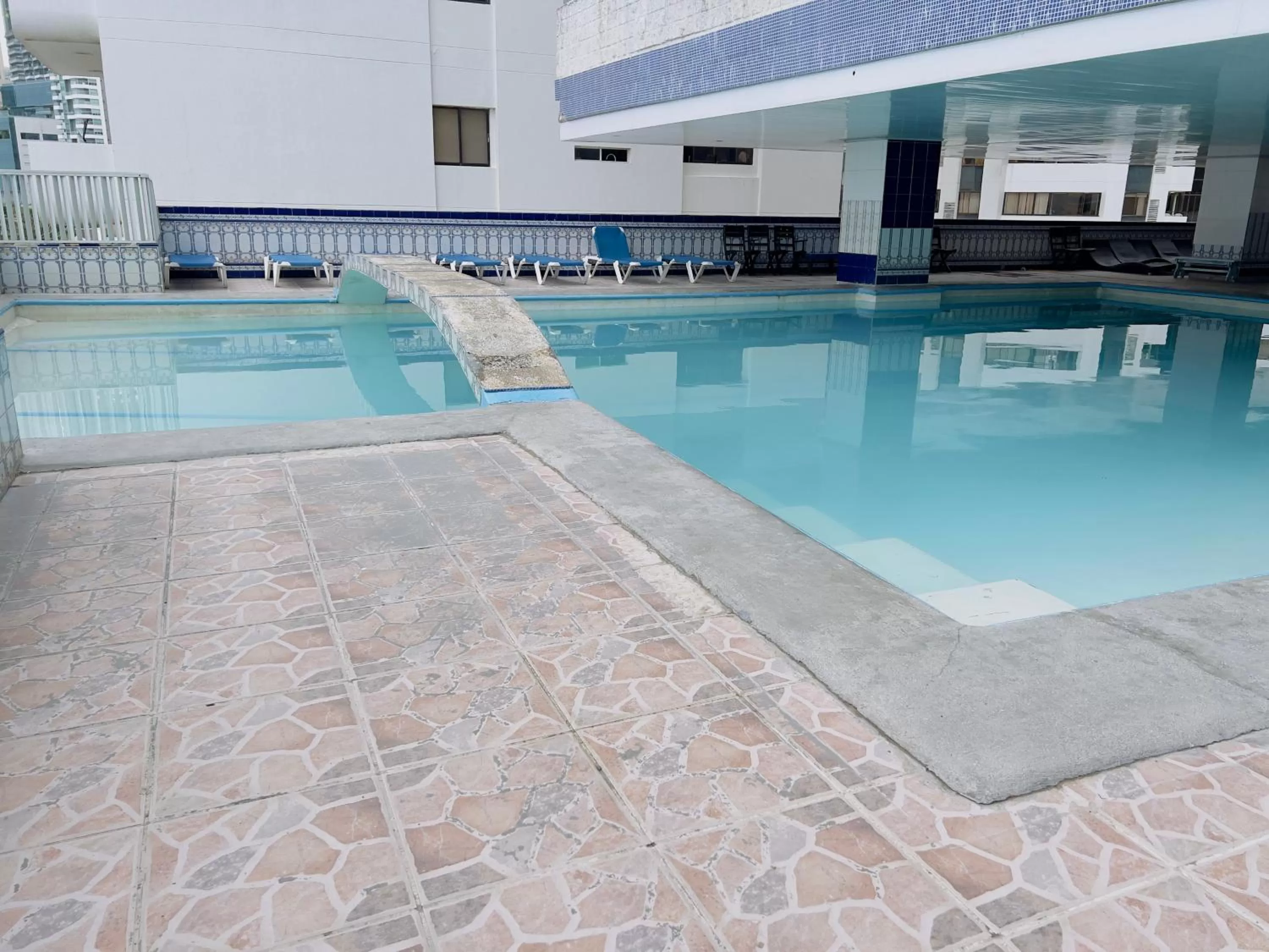 Swimming pool in Hotel Costa del Sol