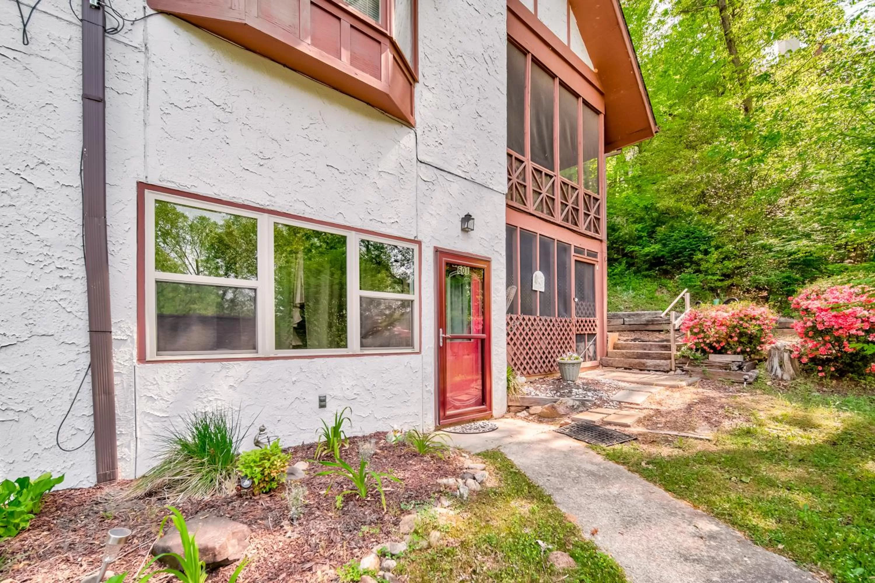 Property Building in Cool River Condo II