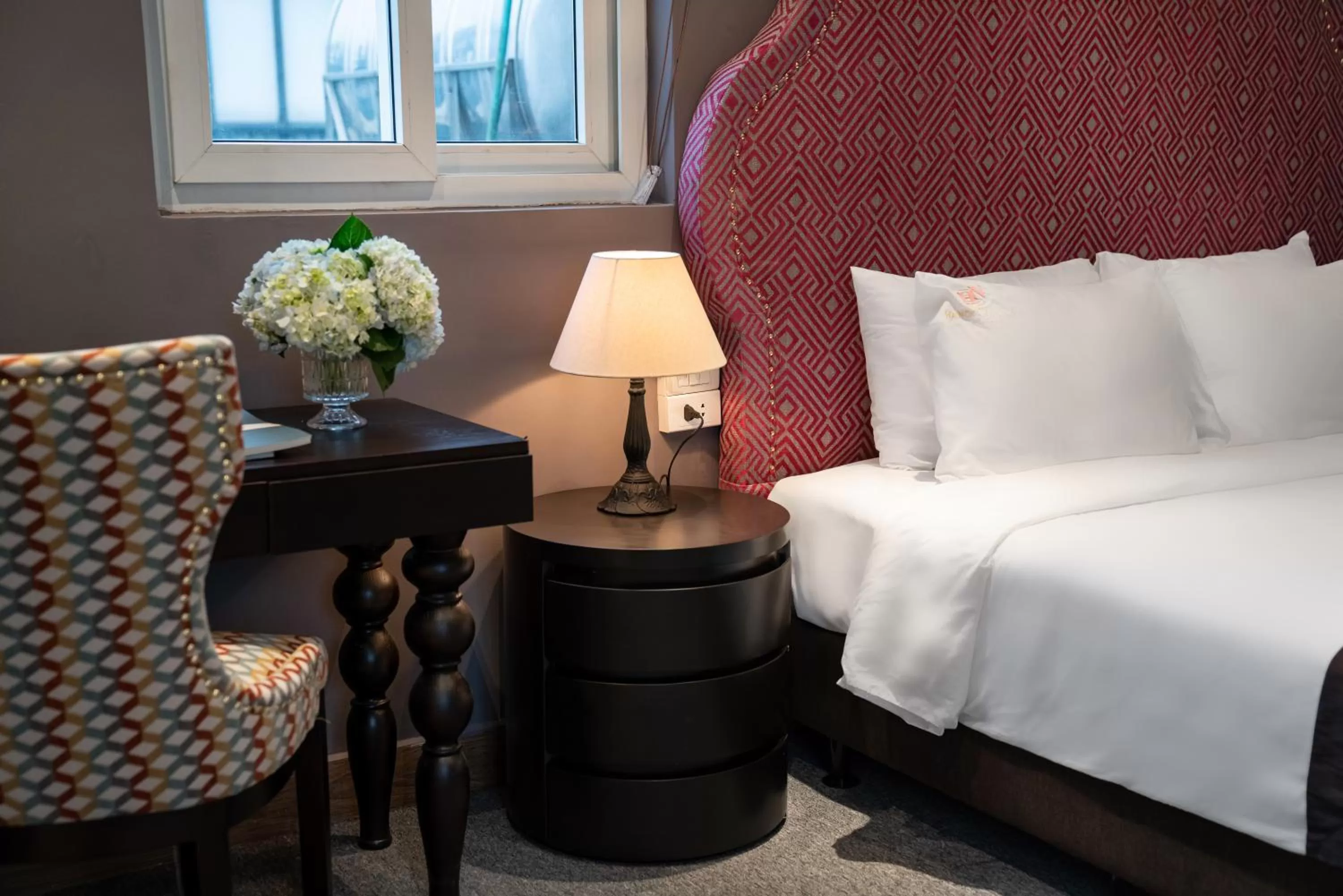 Seating area, Bed in Hanoi Morning Hotel