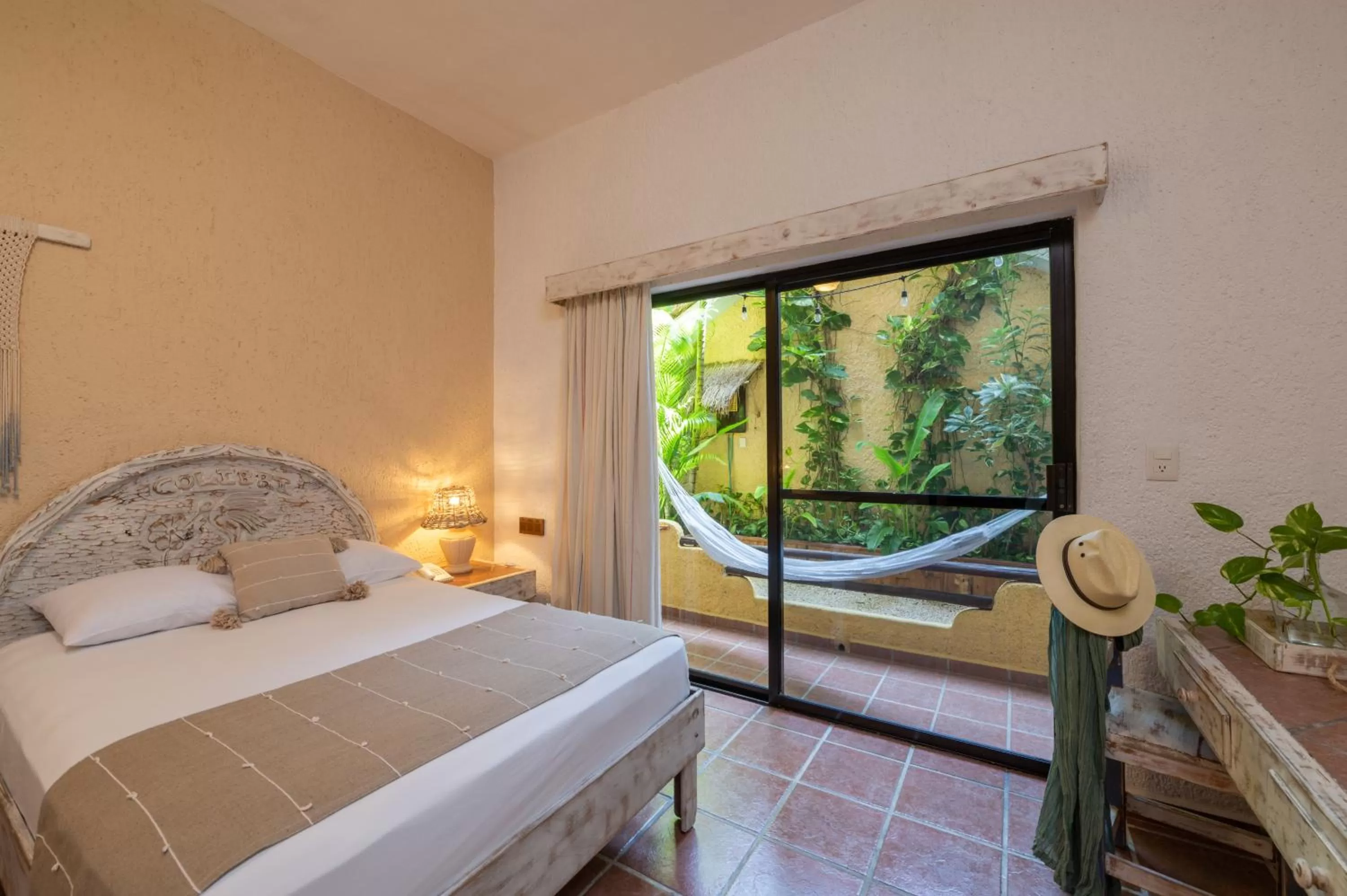 Standard Twin Room in Hotel Colibri Beach