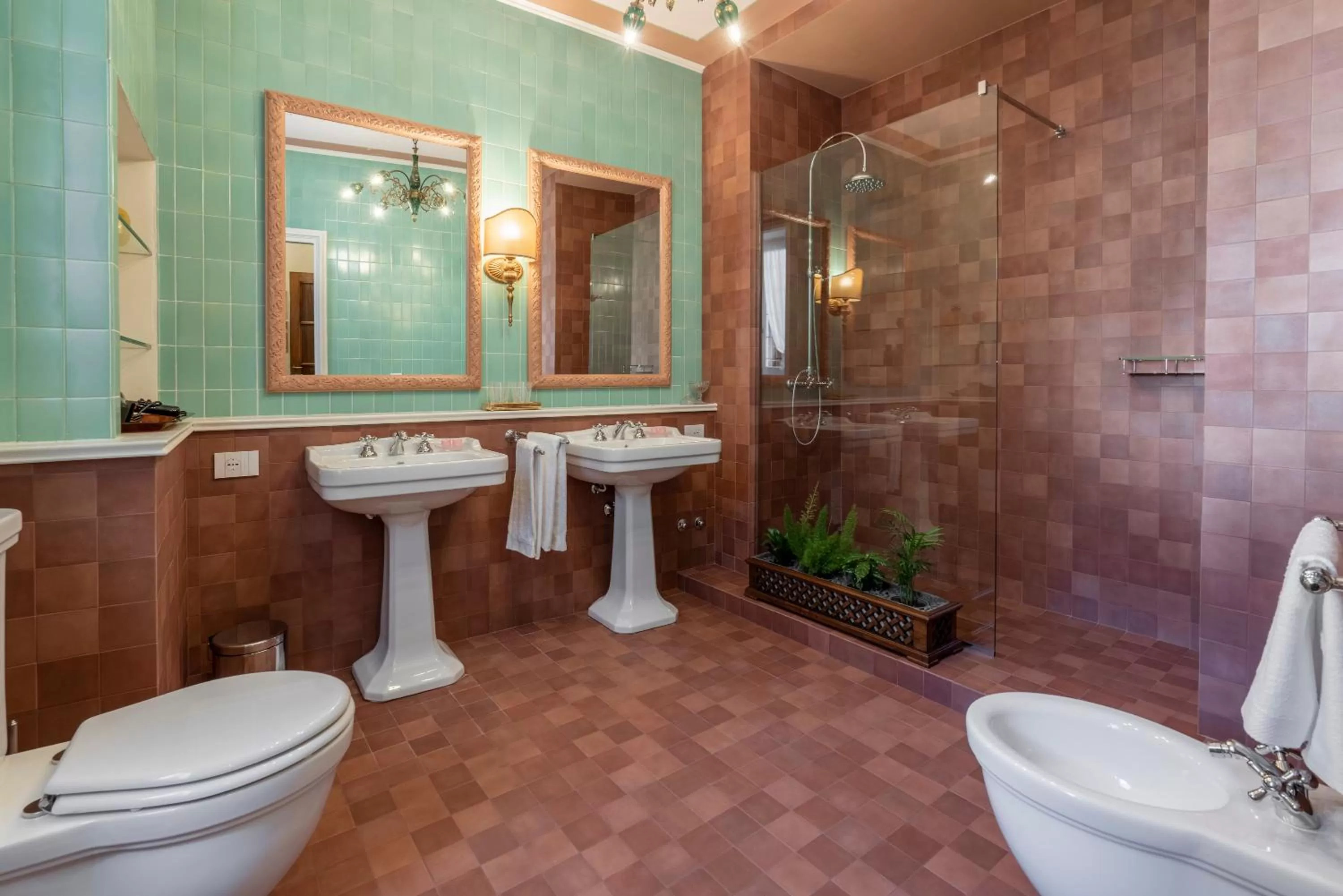 Shower in FORESTERIA di PALAZZO RADICI