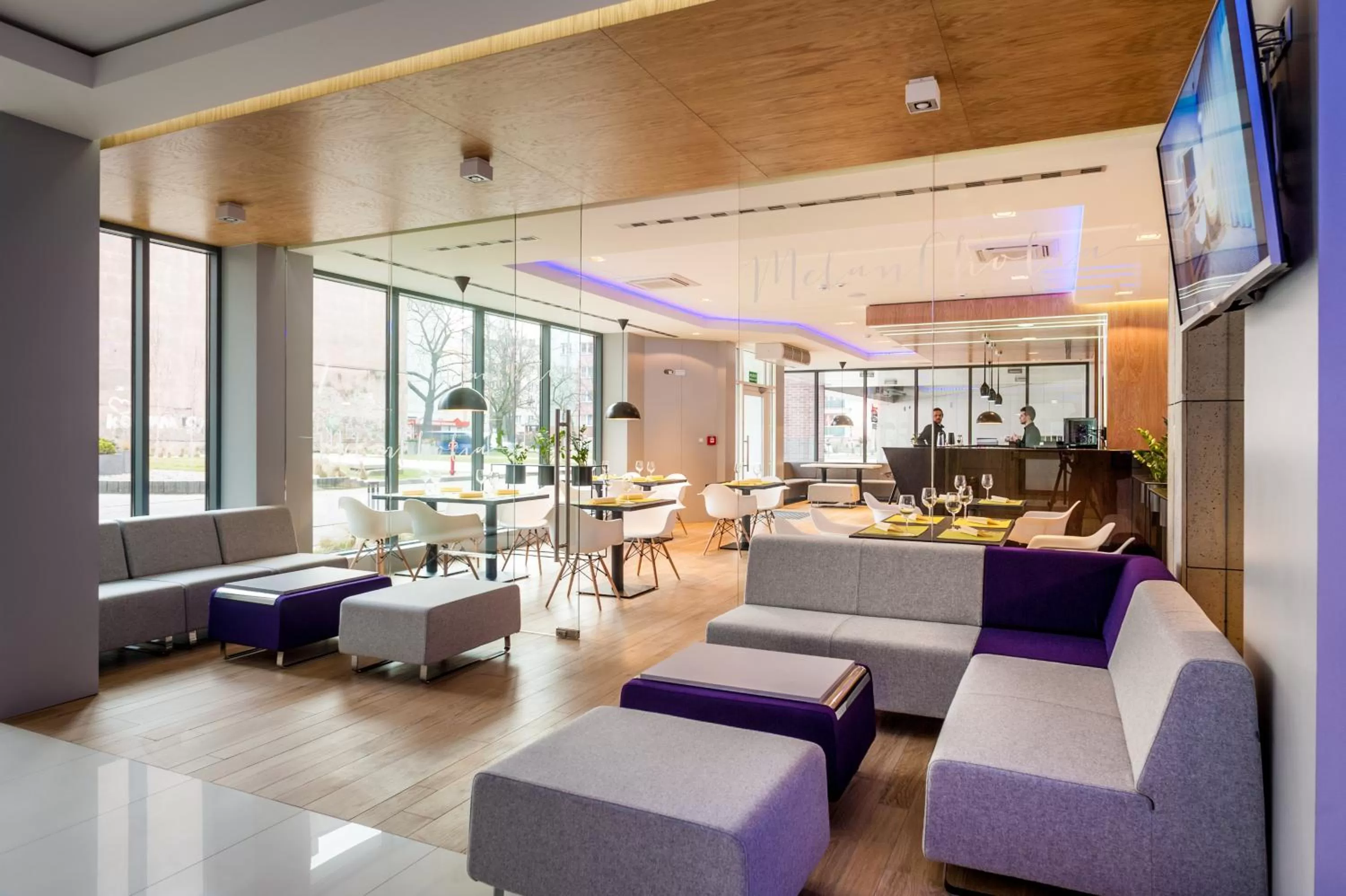 Lobby or reception in Invite