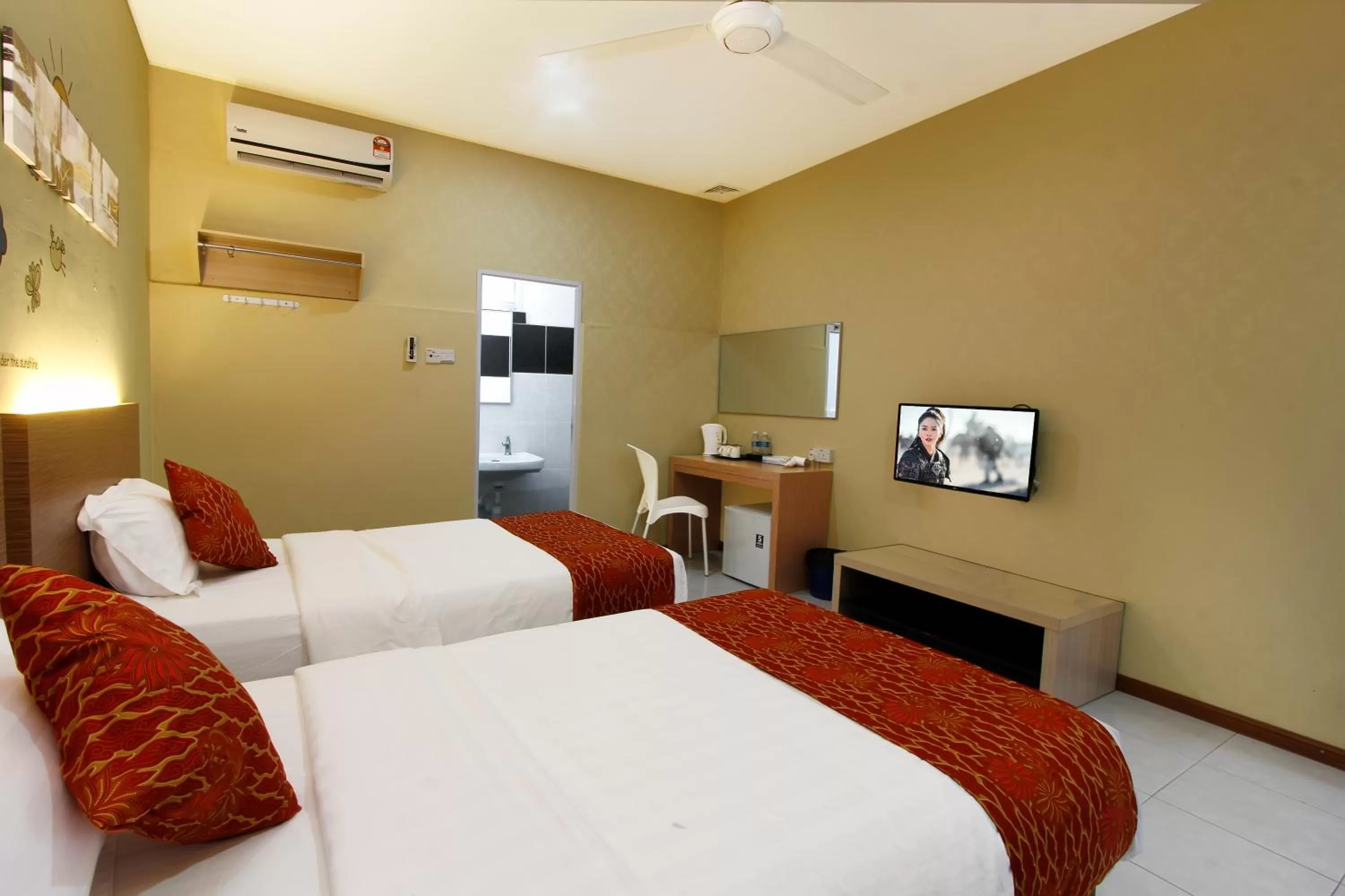 Standard Twin Room in Lavigo Resort