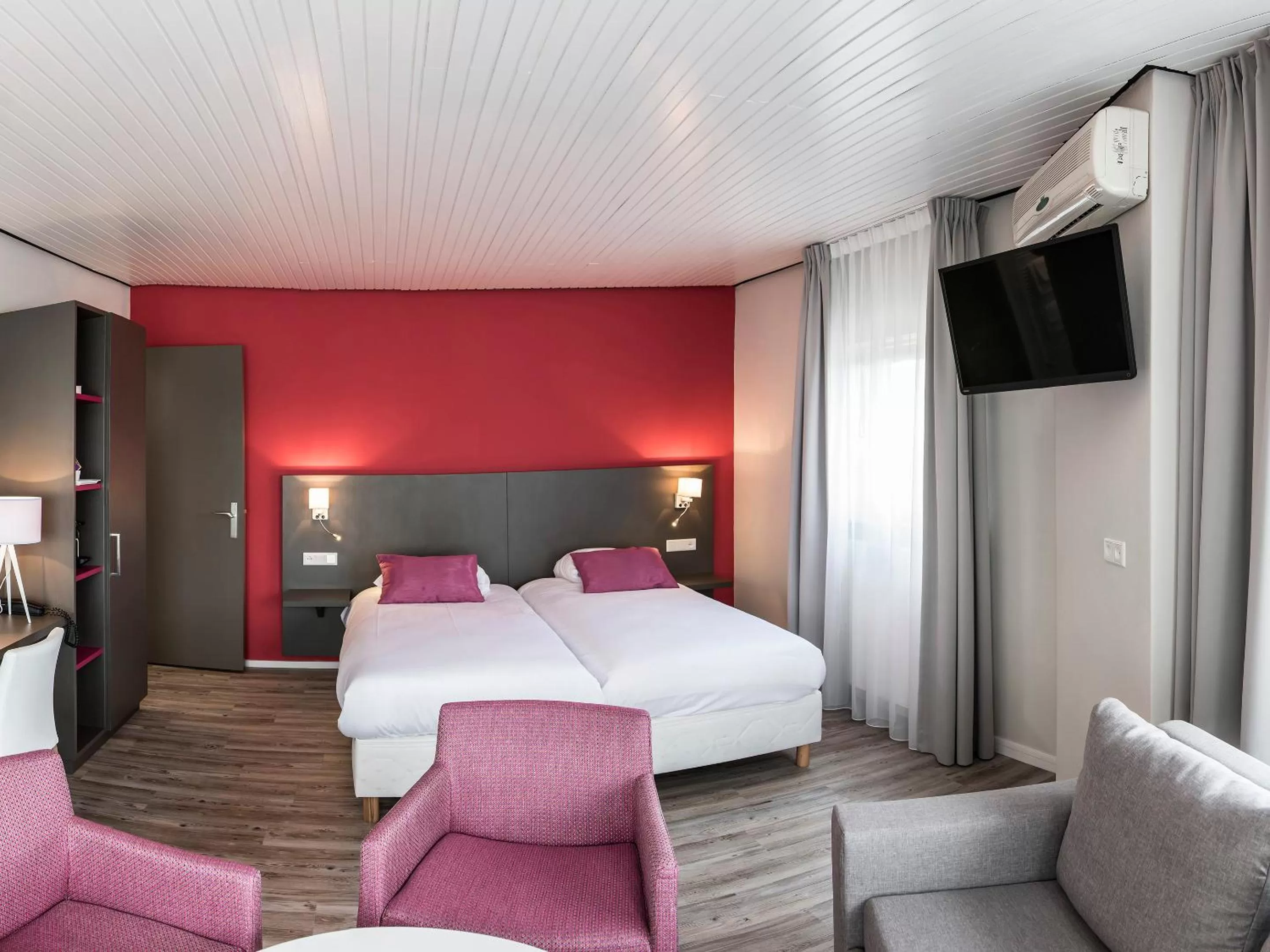 Photo of the whole room, Bed in Het Wapen van Elst