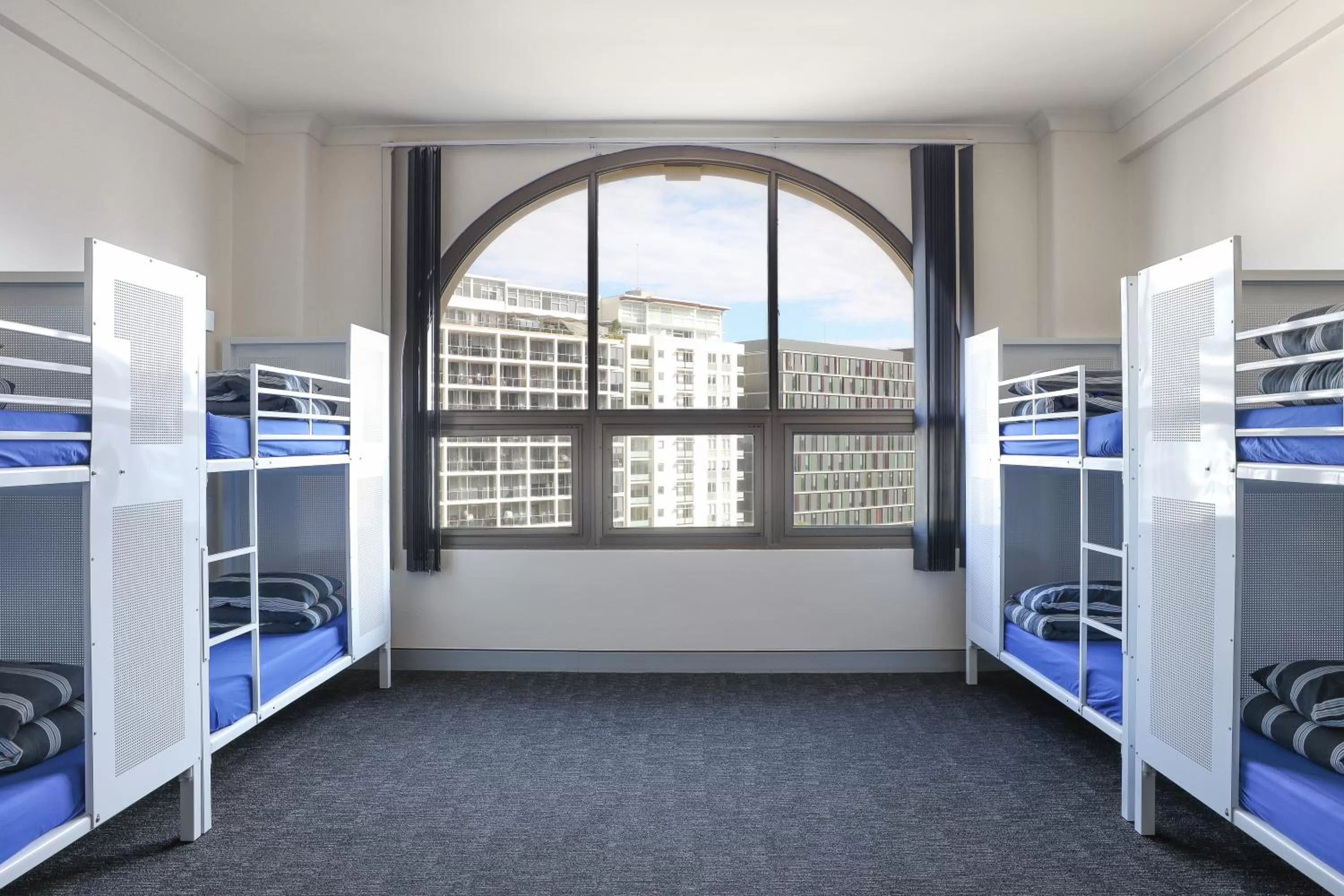 View (from property/room), Bed in Wake Up! Sydney Central