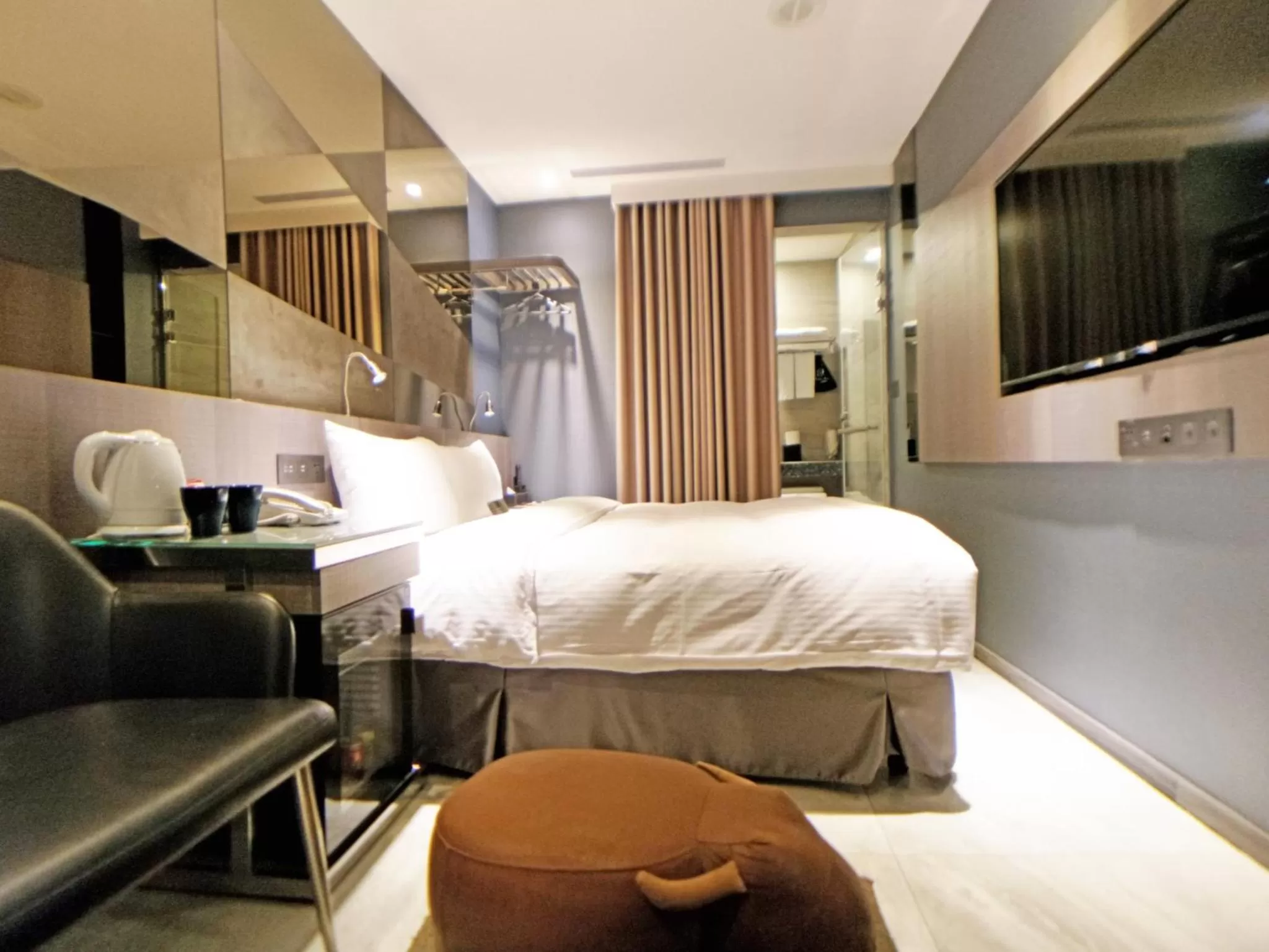 Bedroom, Bed in Beauty Hotels Taipei - B7 Journey