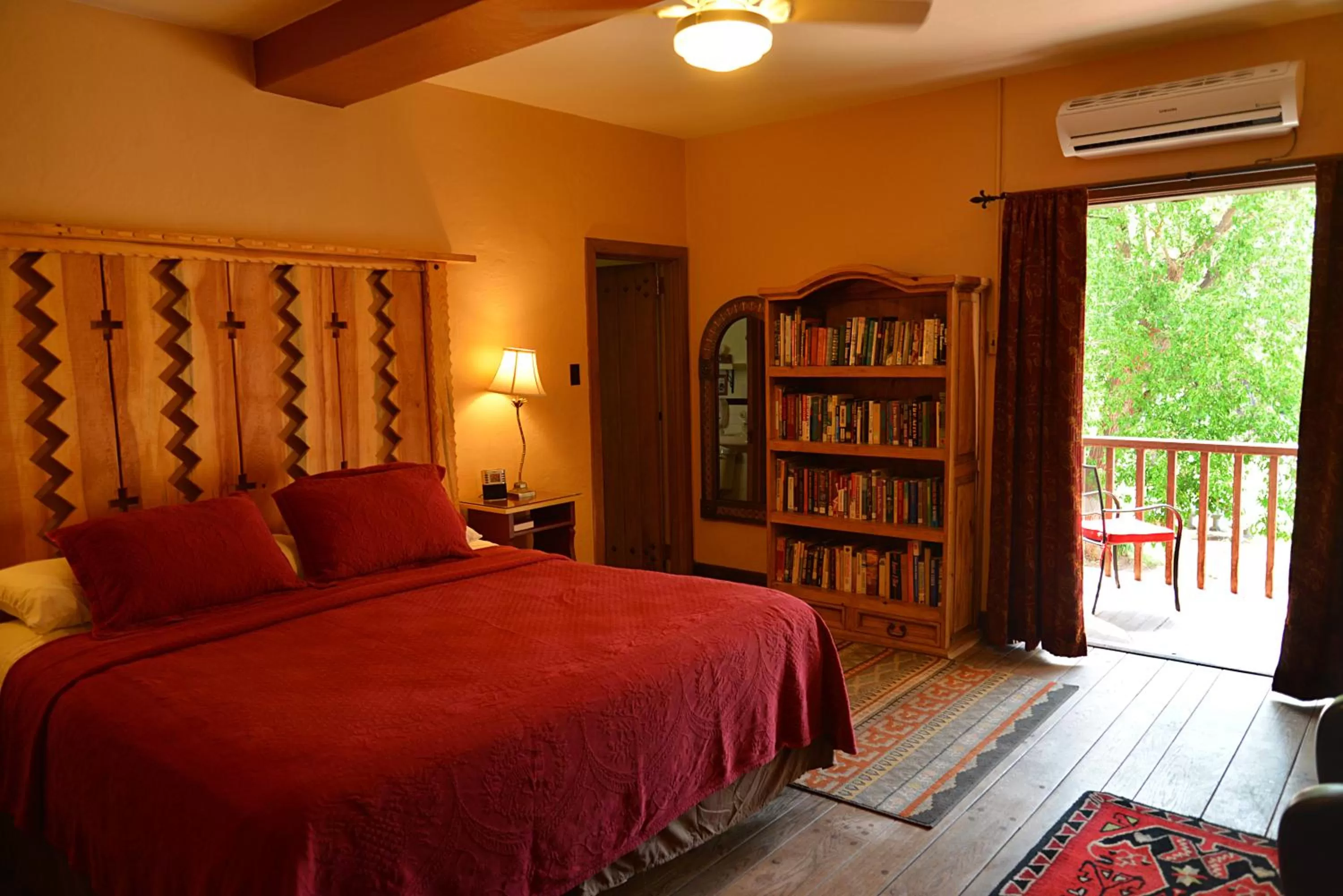 Garden in La Posada Hotel and Gardens