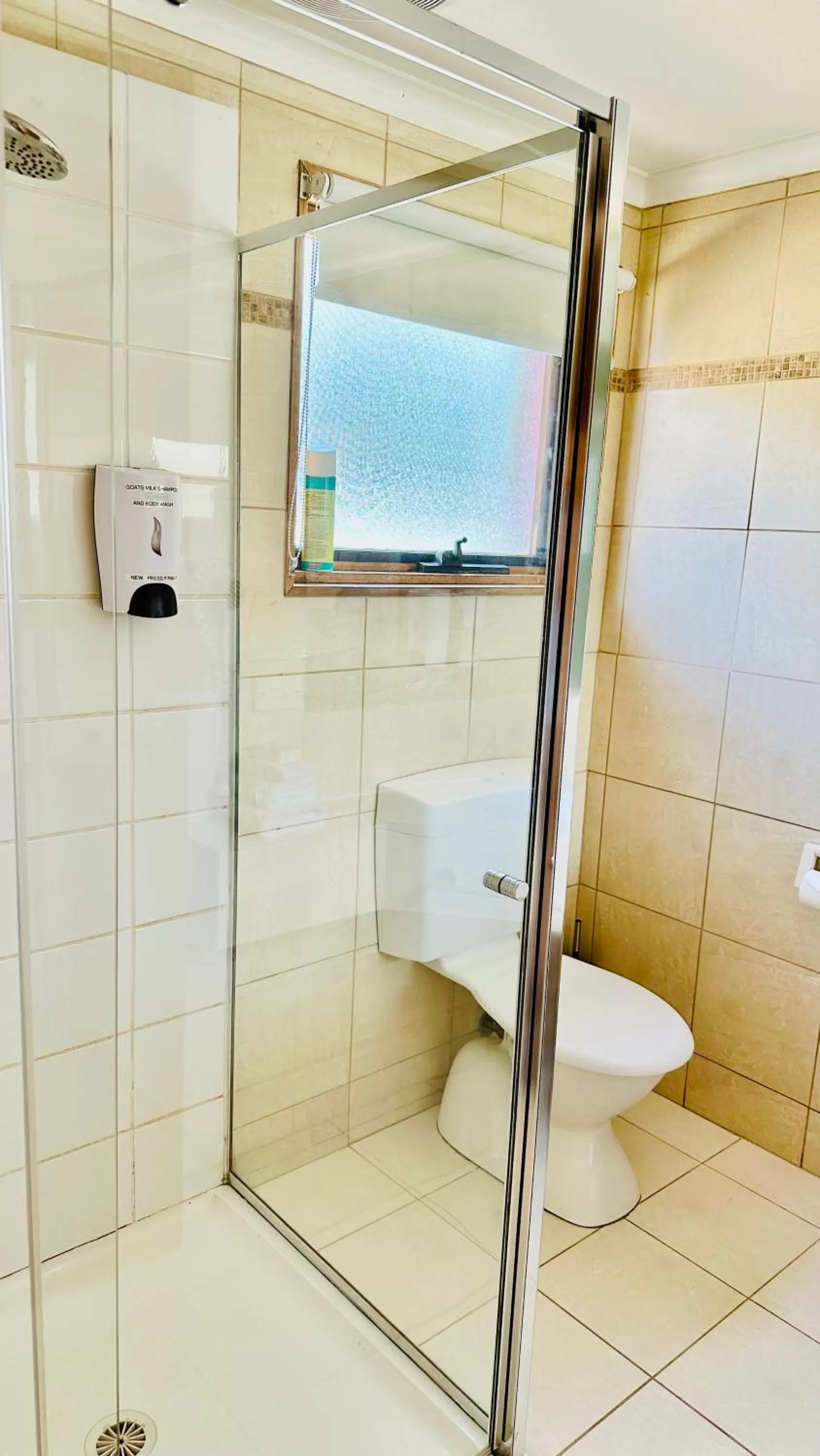 Early Australian Motor Inn