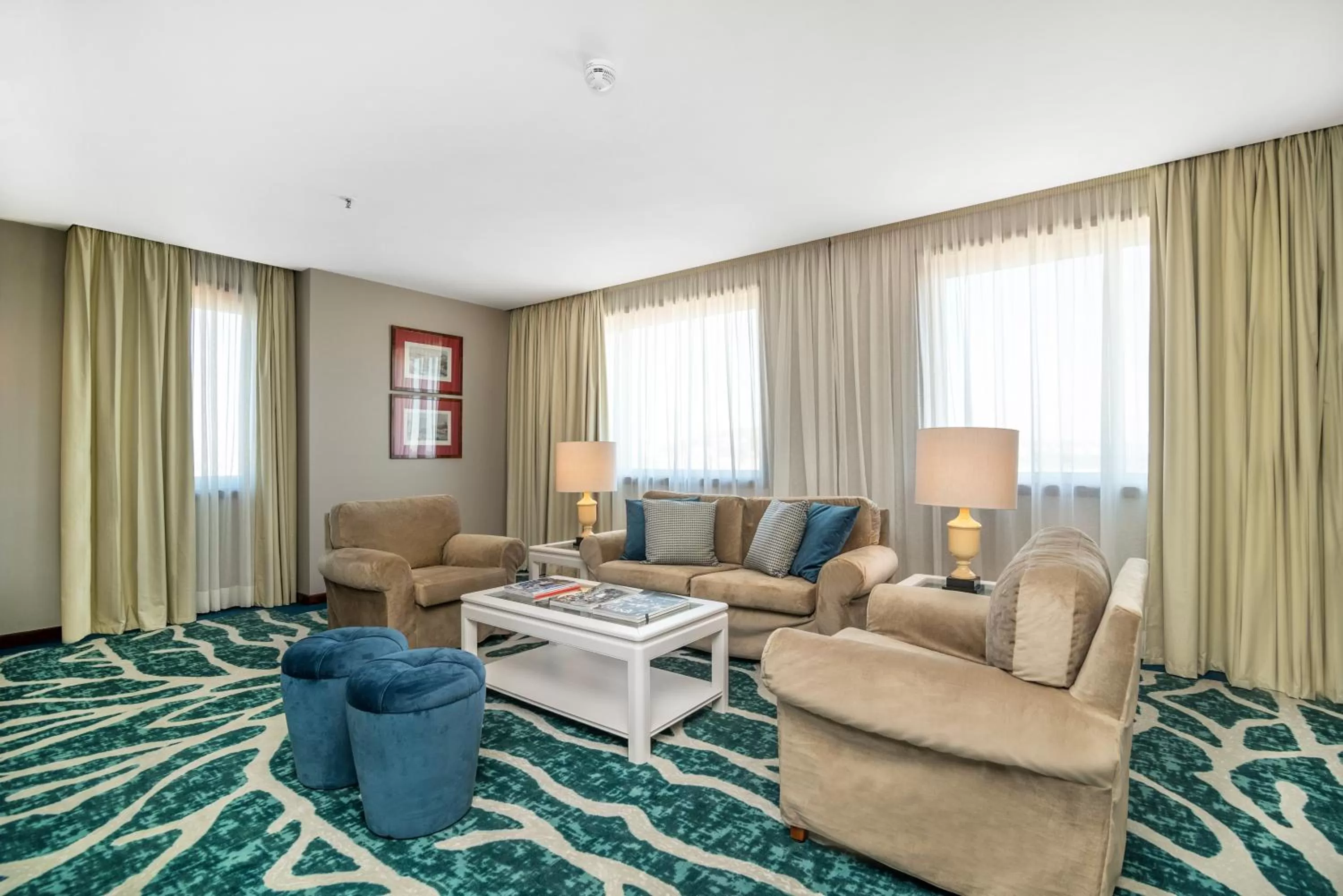 Bedroom in Holiday Inn Porto Gaia by IHG