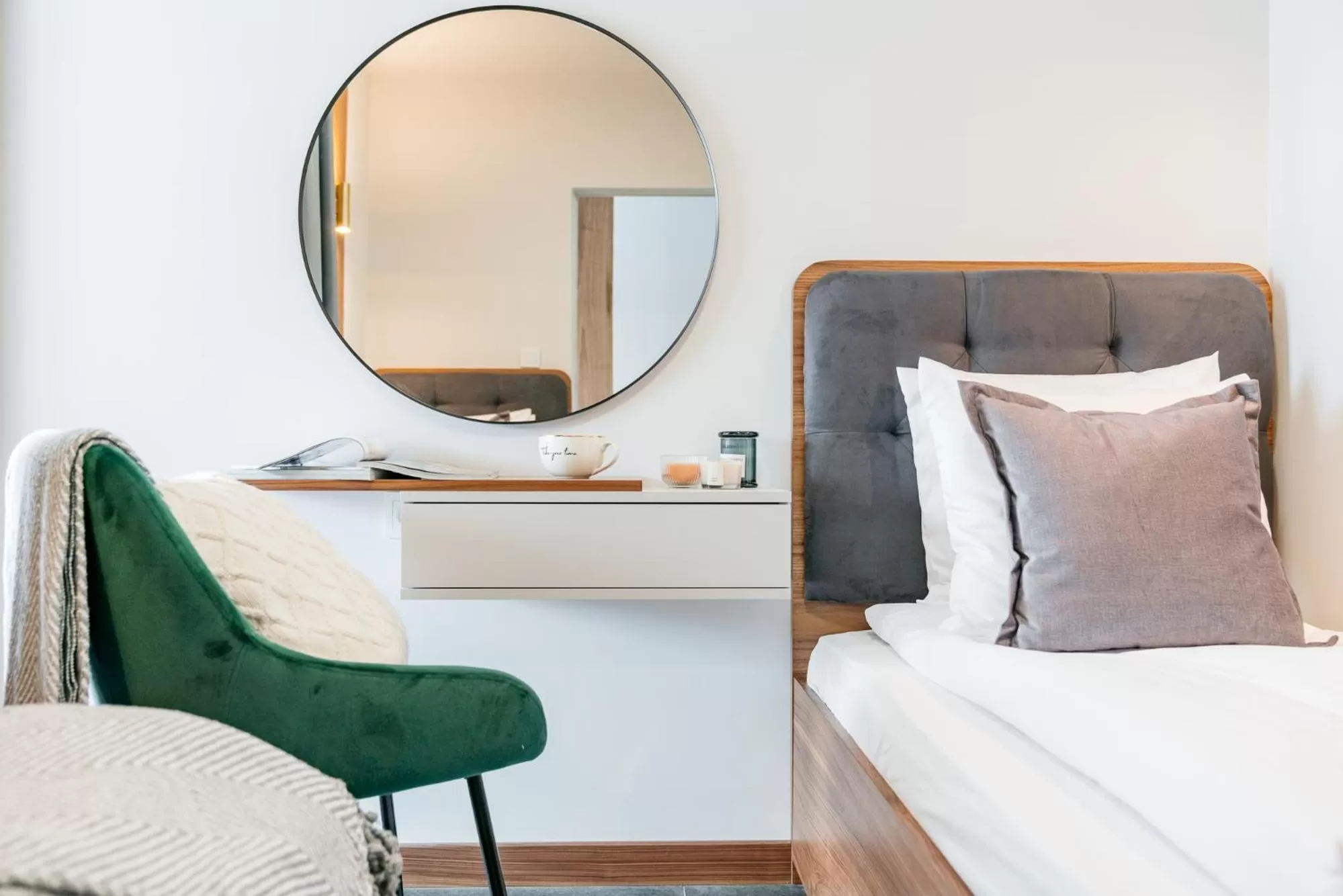 Seating area, Bed in Polana Resort - LoftAffair Collection