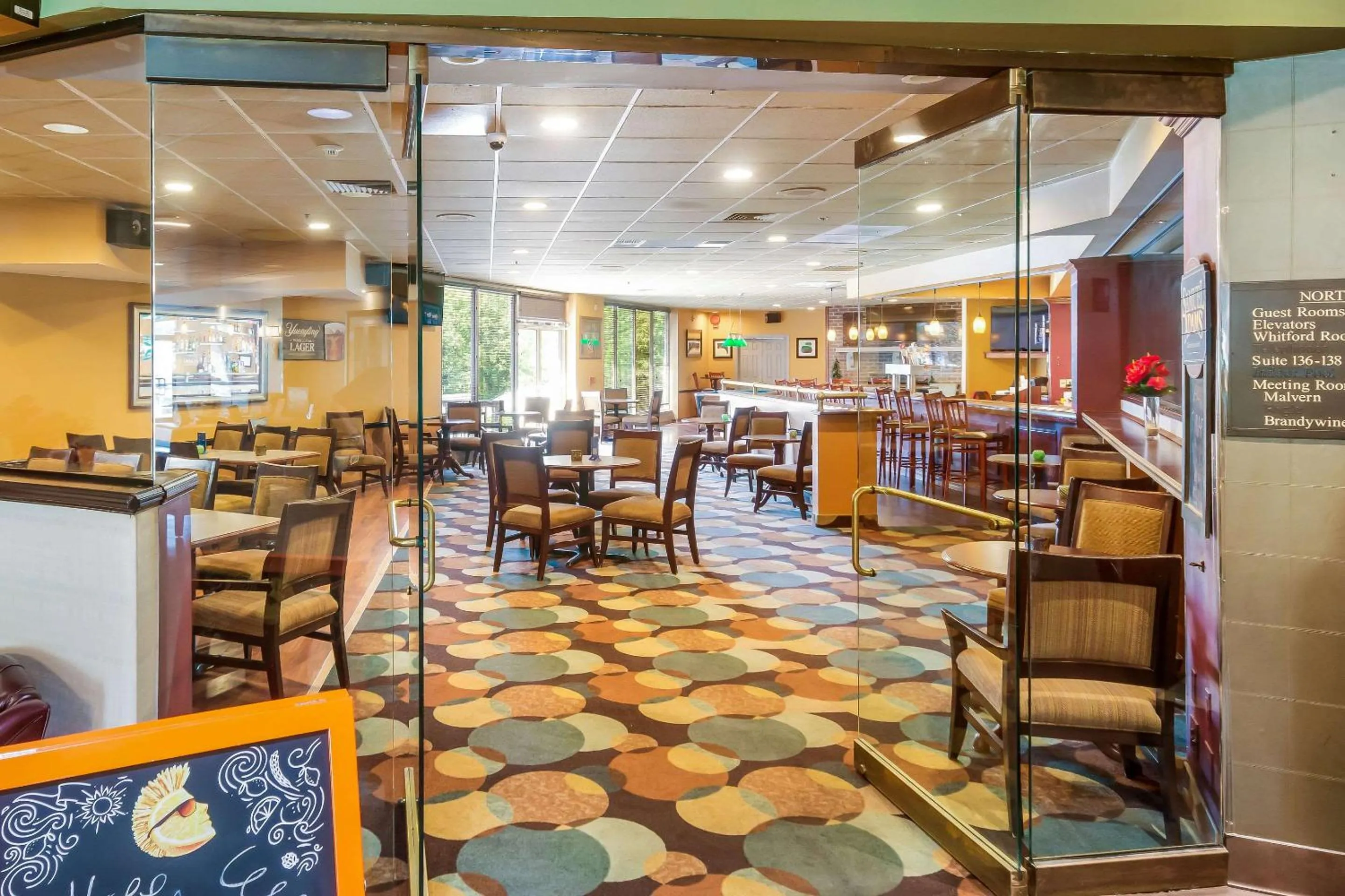 Lounge or bar in Exton Hotel and Conference Center