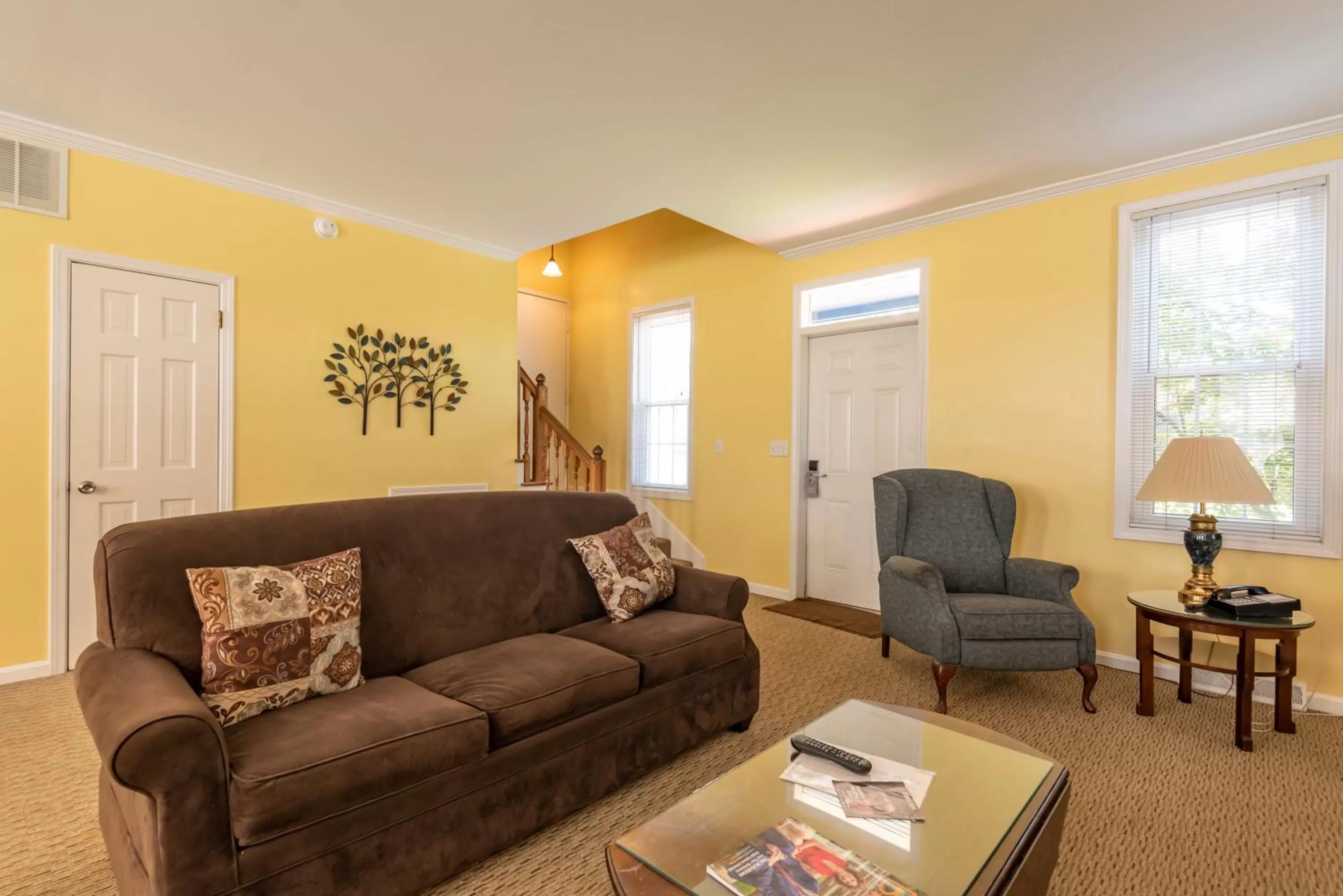 Living room in Century Suites Hotel