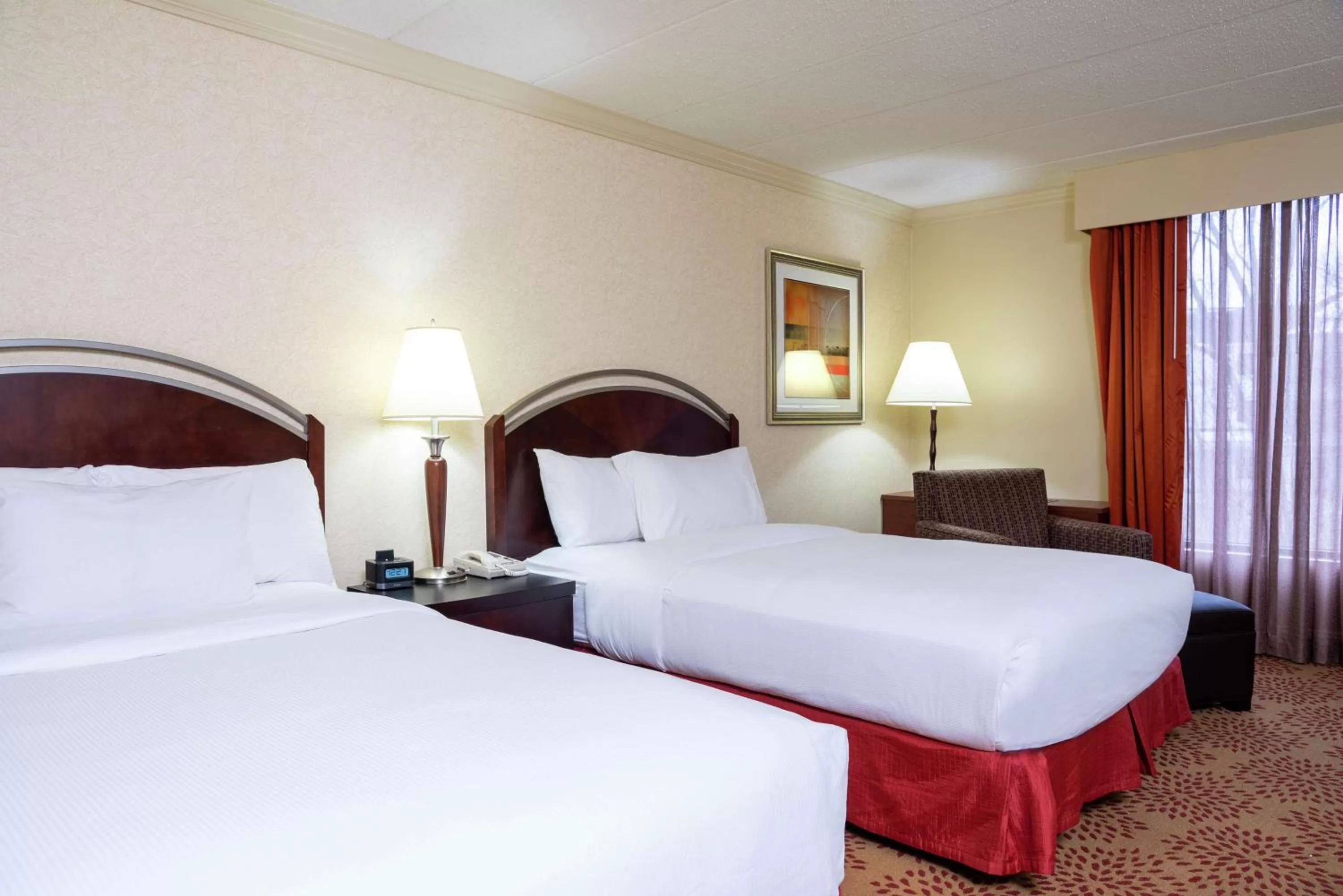 Bed in DoubleTree by Hilton Hotel Grand Rapids Airport