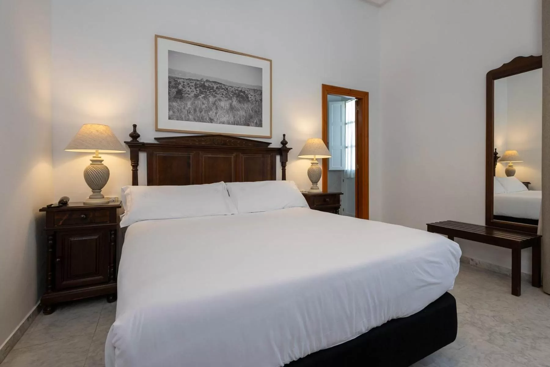 Bedroom, Bed in Hotel Tugasa Casa Palacio Medina Sidonia