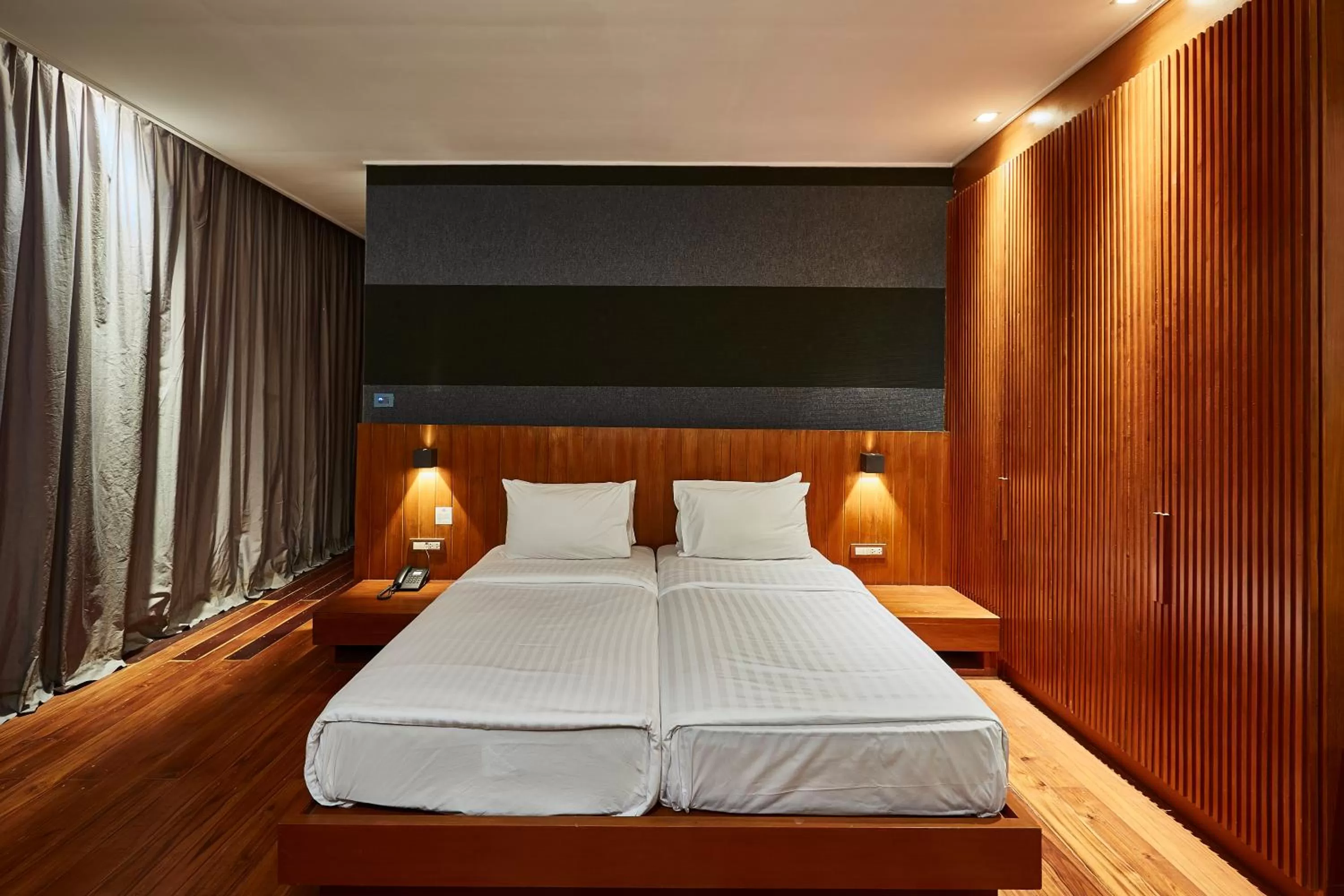 Bed in LUXX Langsuan Hotel - SHA Plus