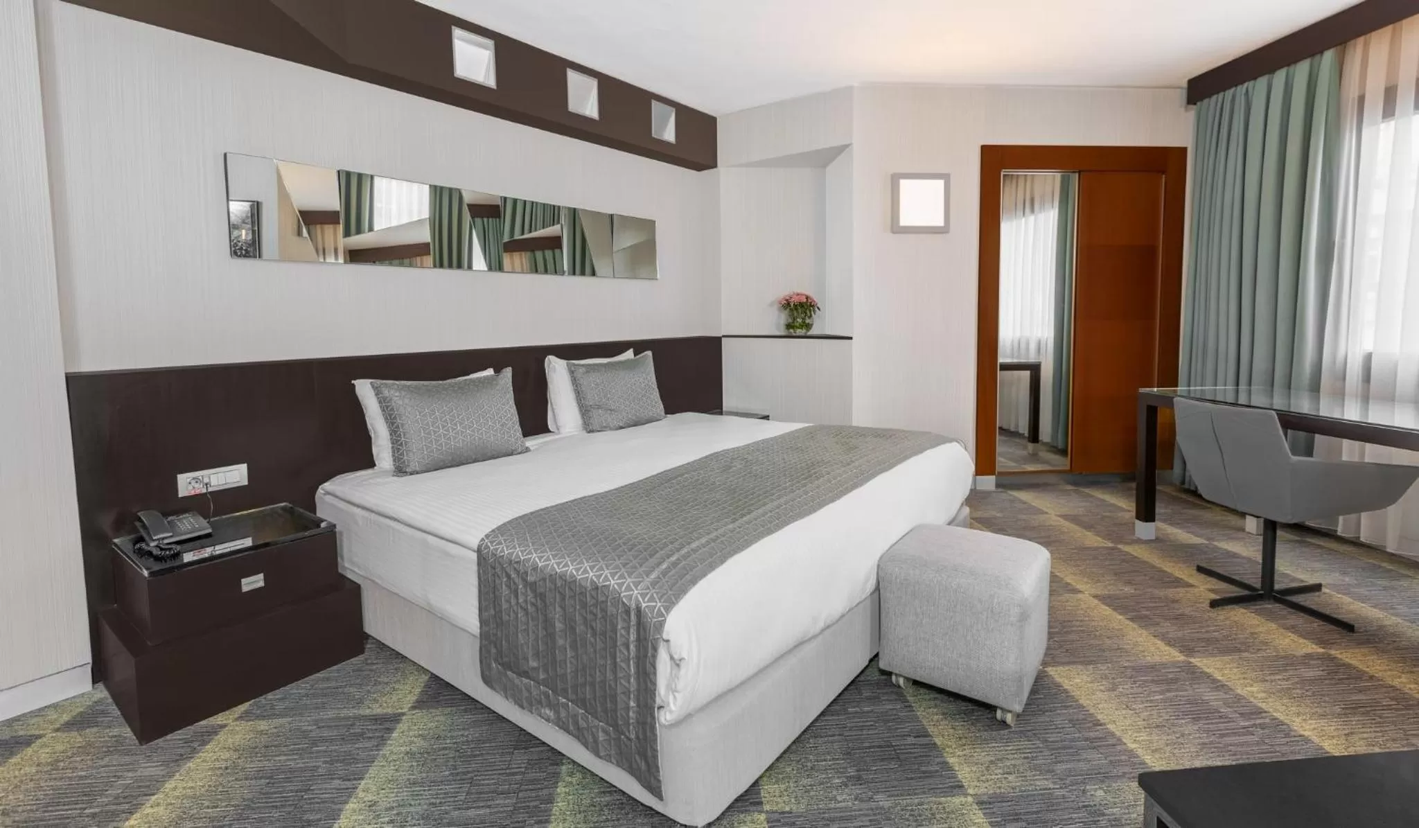 Seating area, Bed in Point Hotel Taksim