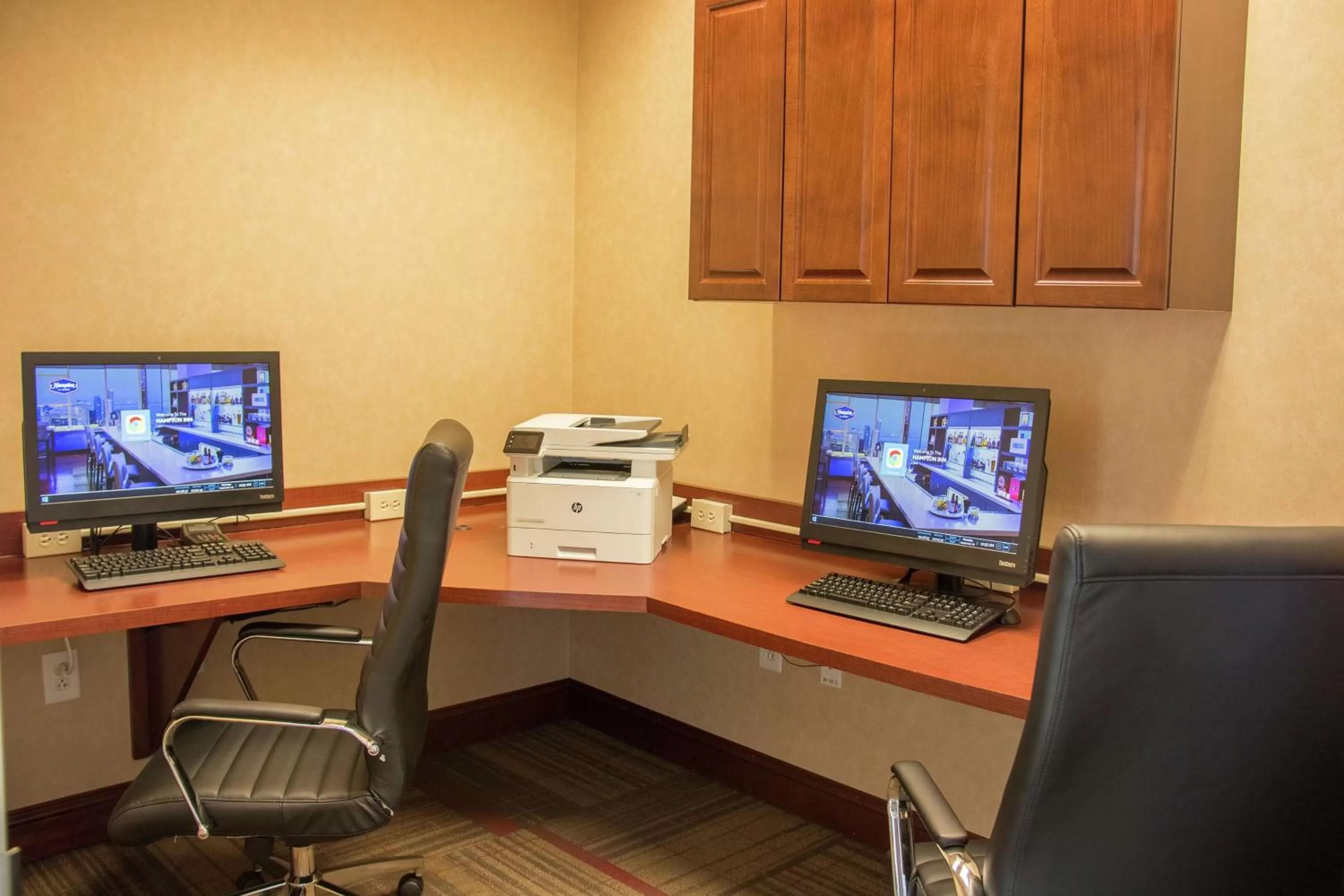 Business facilities in Hampton Inn Murphy