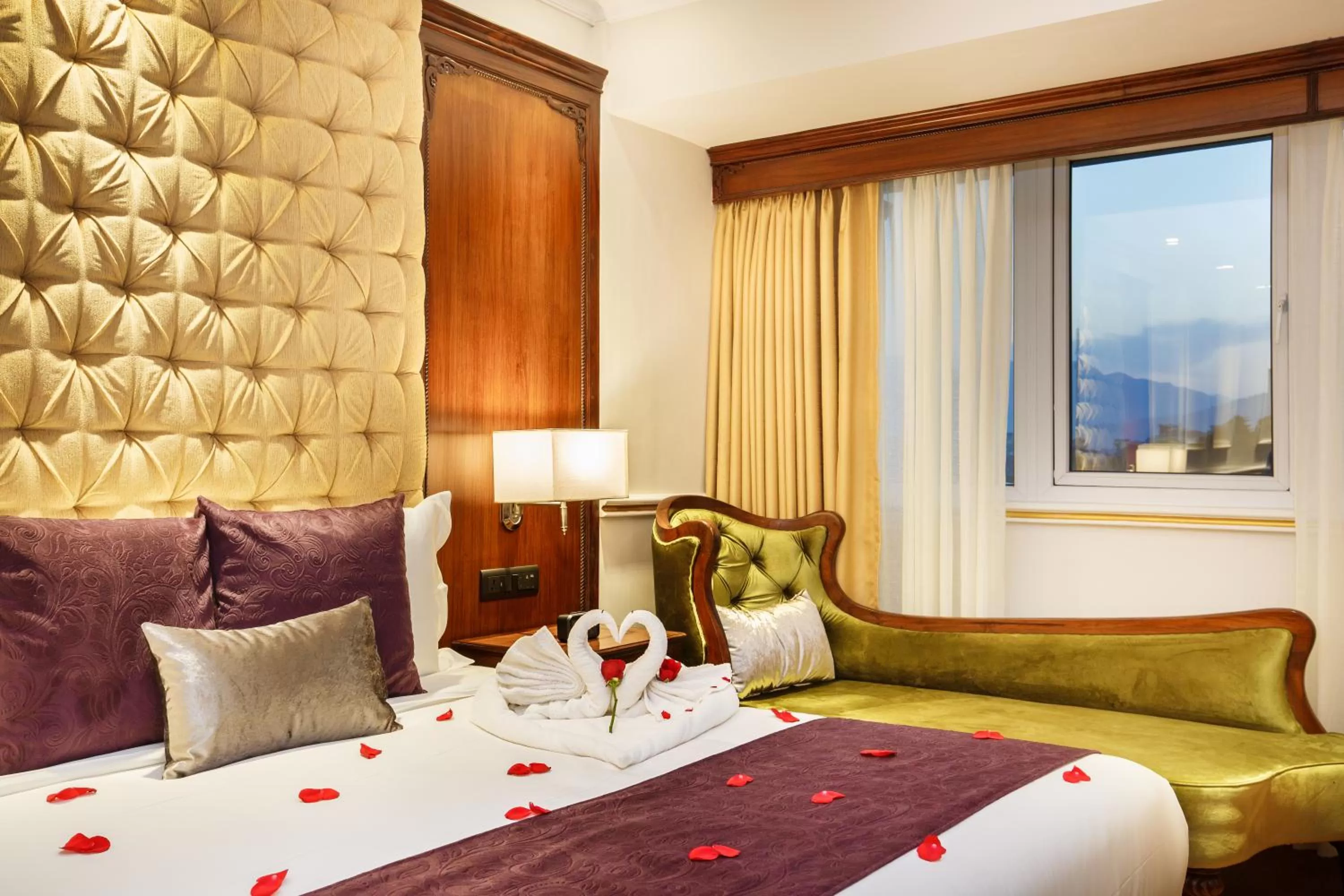 Mountain view, Bed in Hotel Shanker-Palatial Heritage Kathmandu