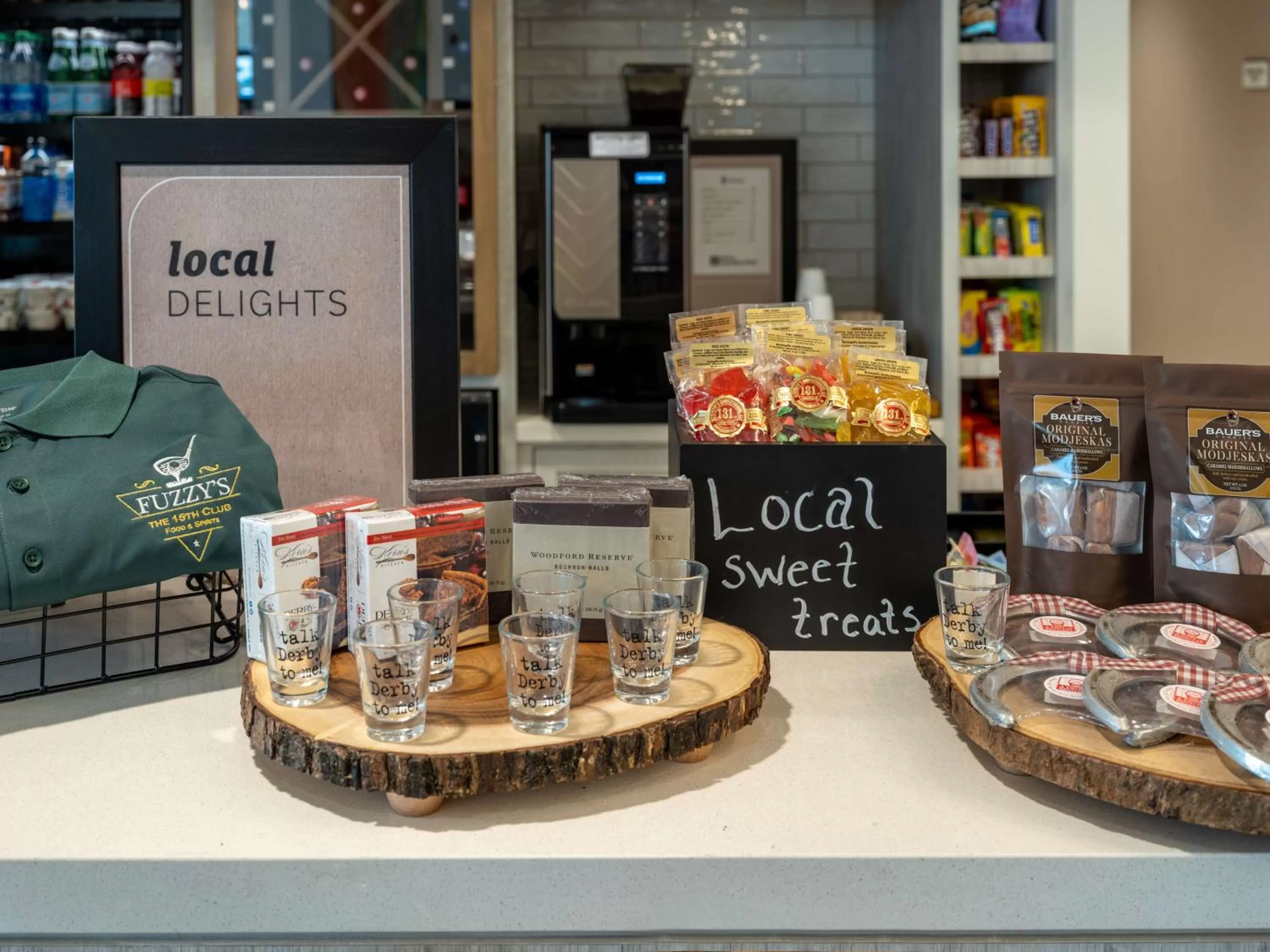 Dining area in Hilton Garden Inn Jeffersonville, In