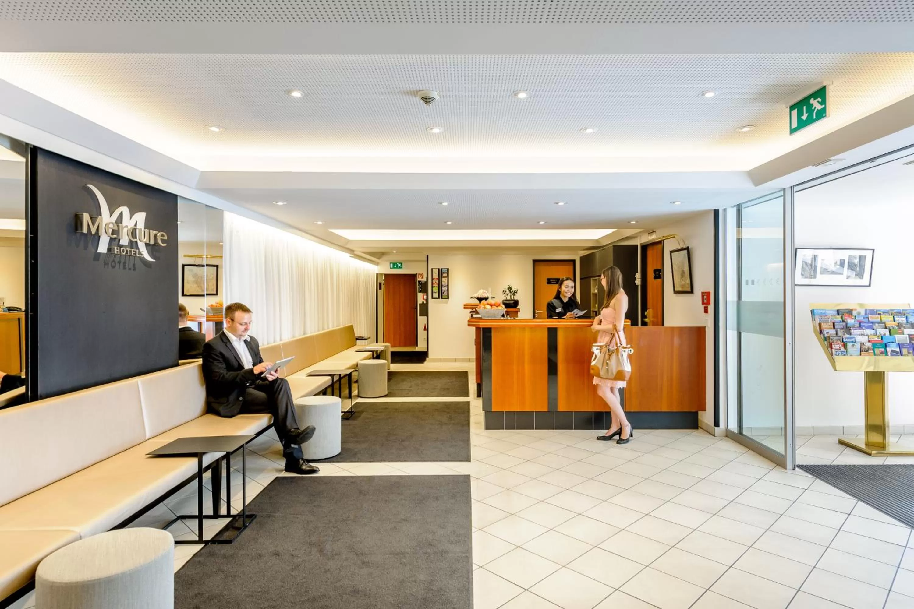 Lobby or reception in Mercure Hotel München Altstadt