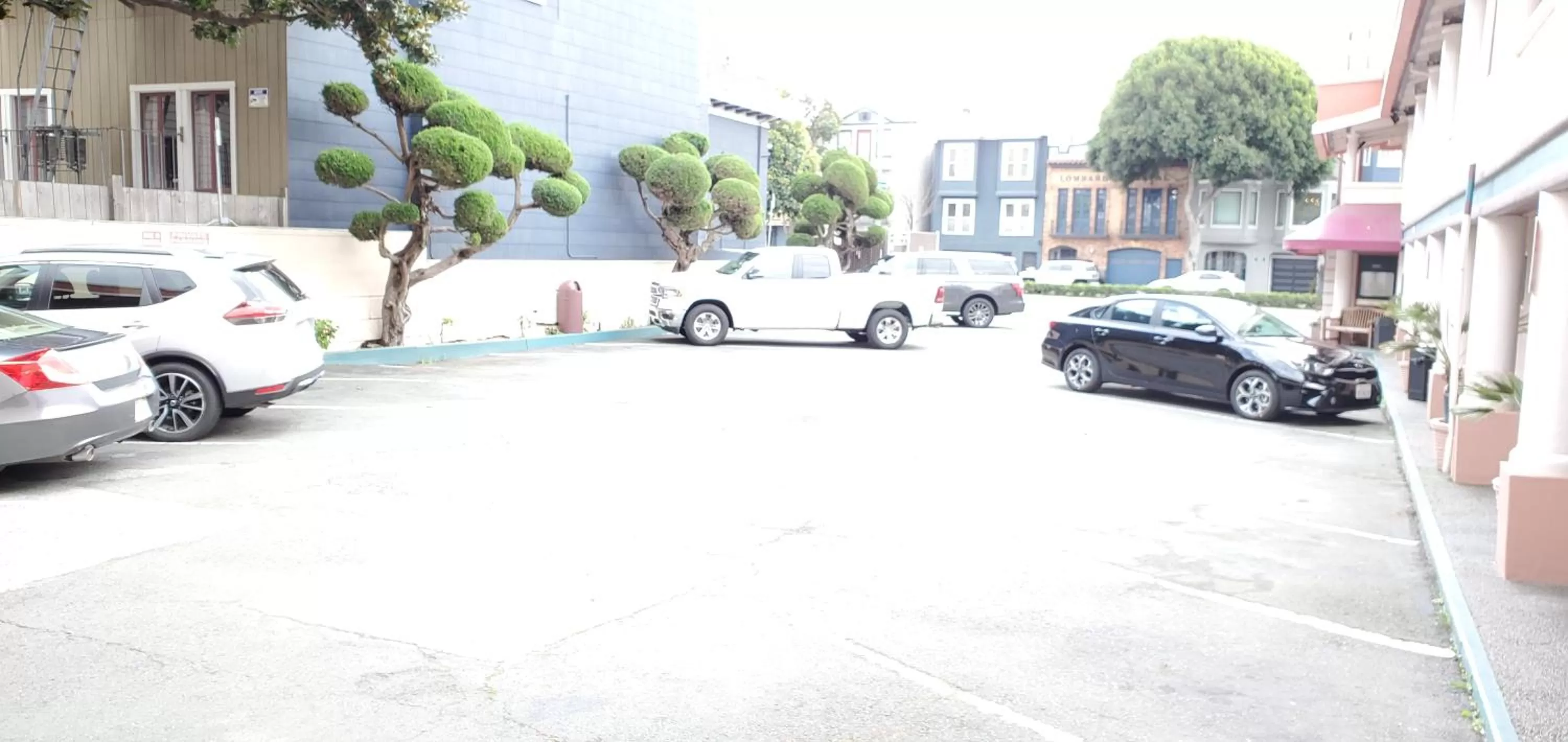 Area and facilities in Town House Motel