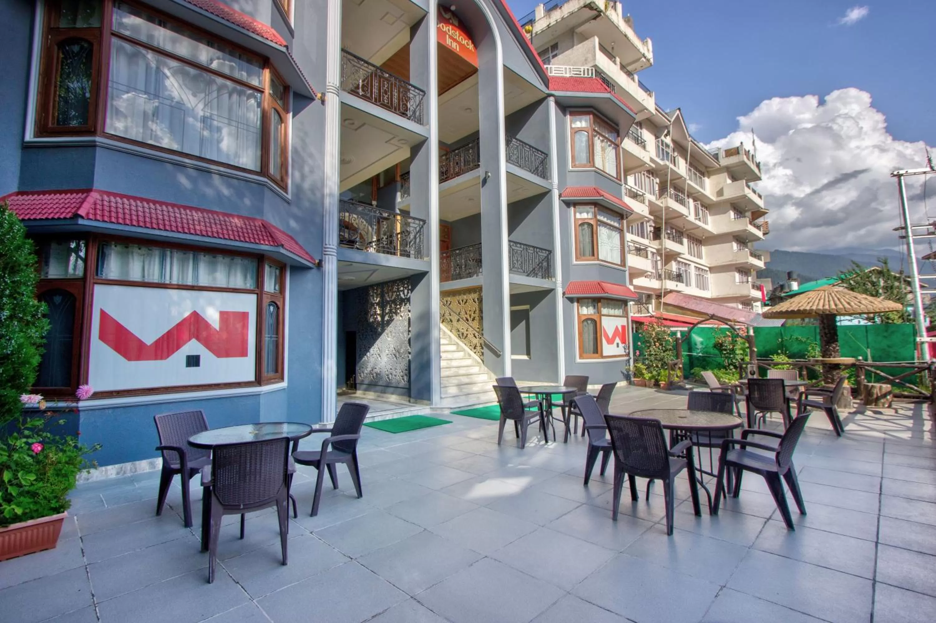 Property building in Woodstock Inn Manali 800 Mtrs from Mall Road