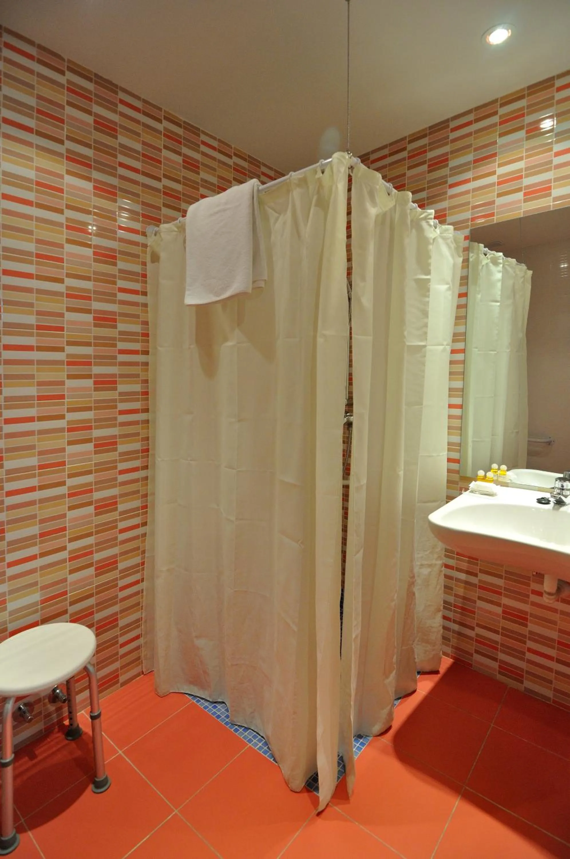 Bathroom in Hostal Ballesta