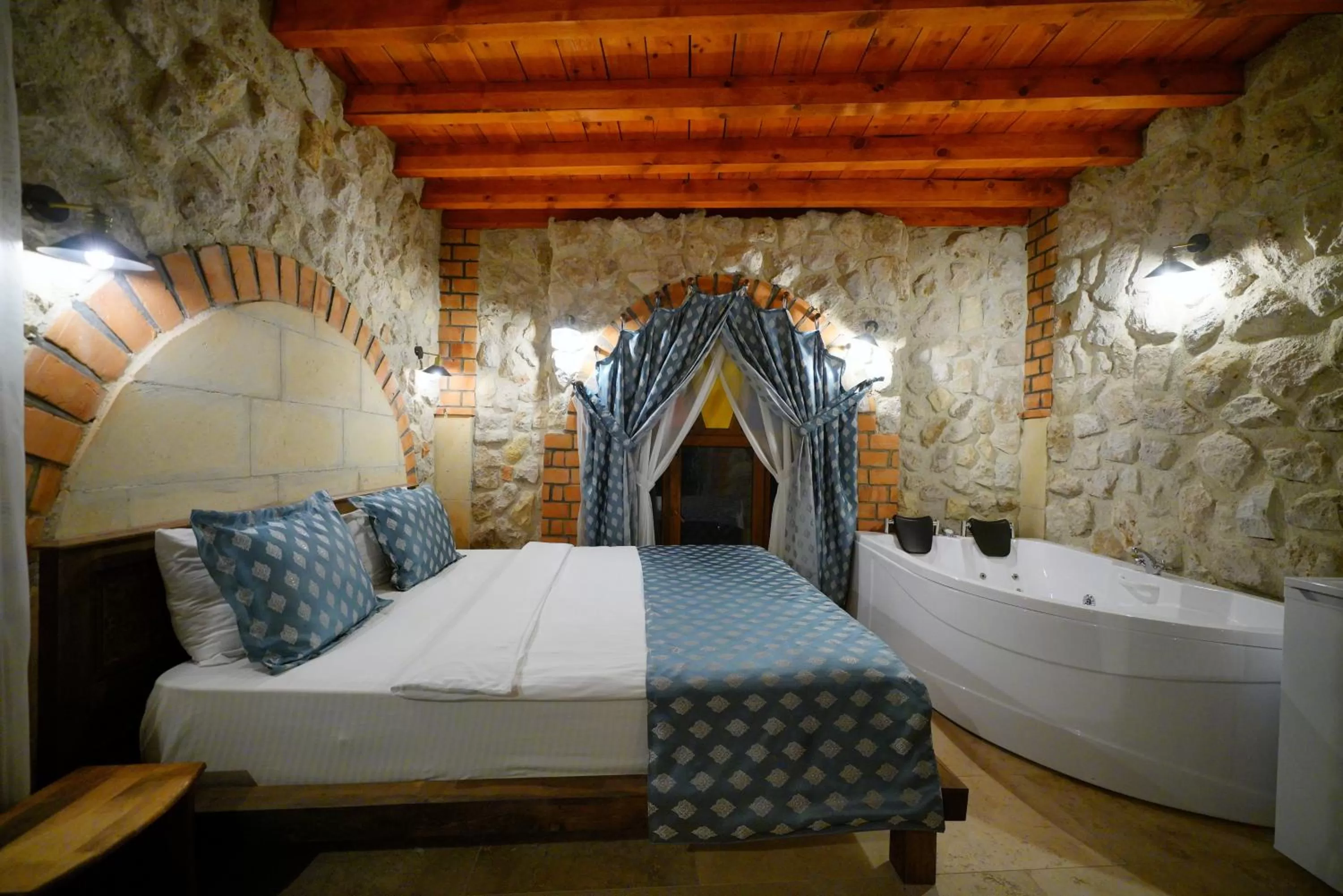Photo of the whole room, Bed in Cappadocia Nar Cave House & Swimming Pool