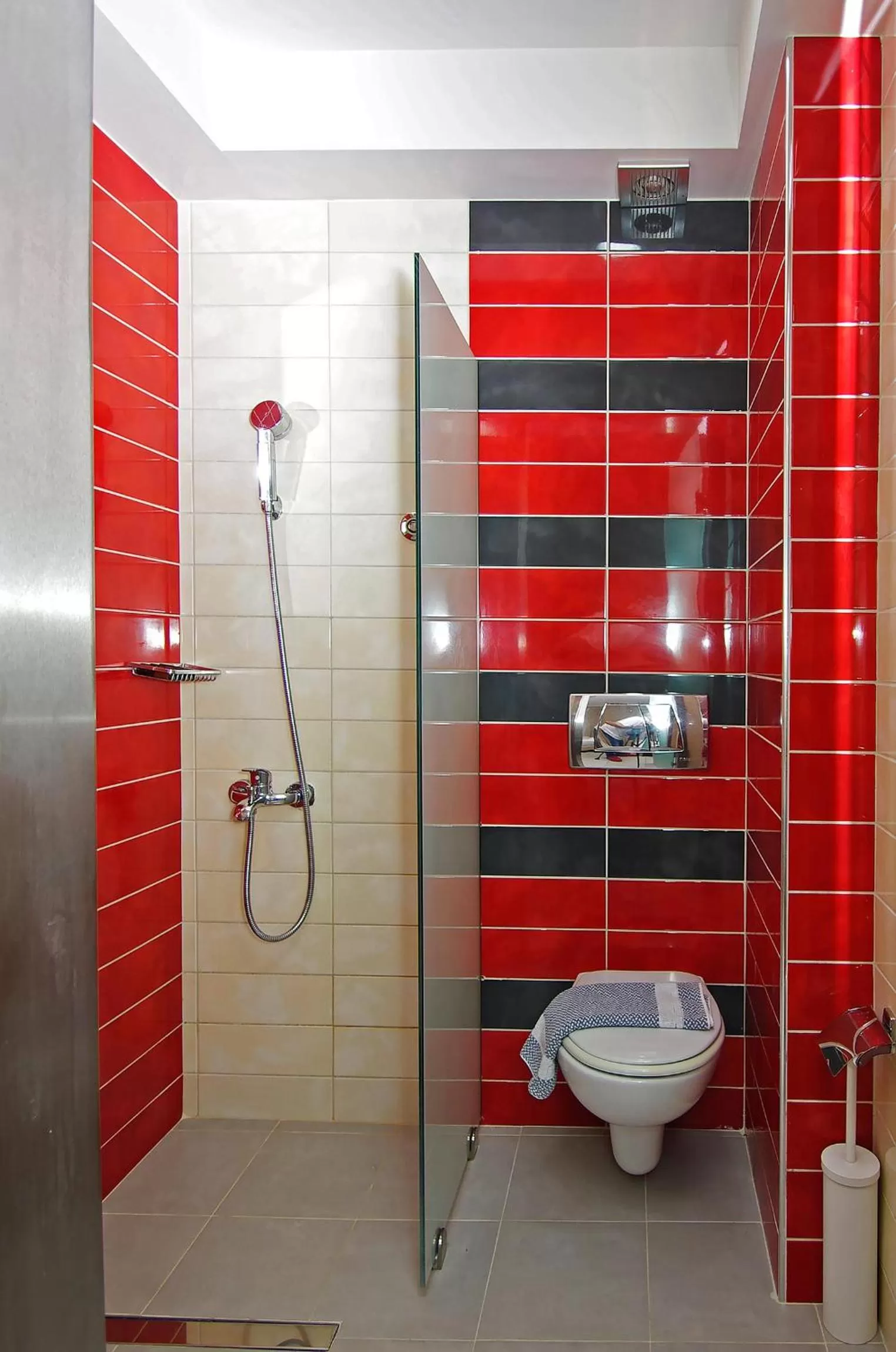 Bathroom in Principal New Leisure Hotel