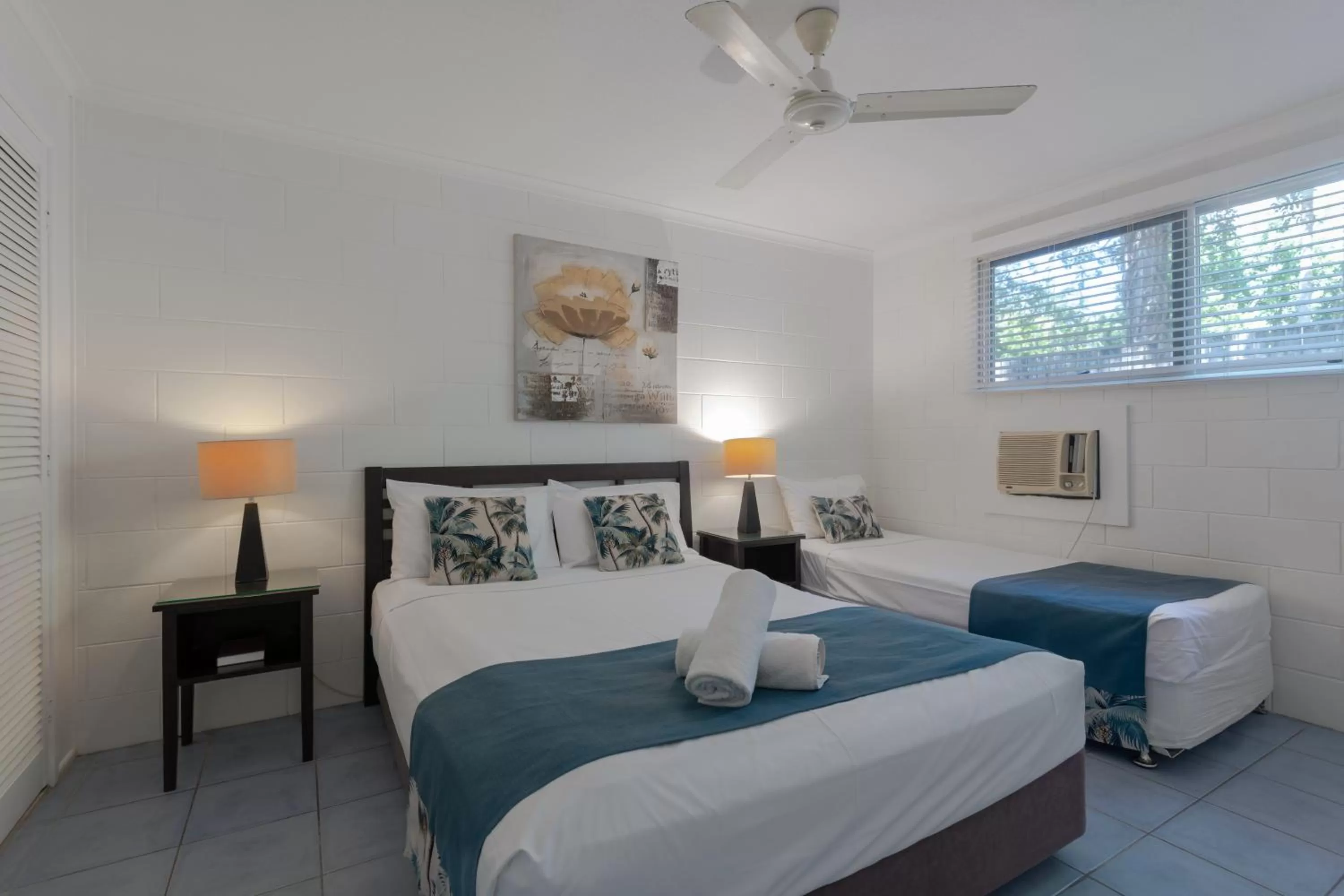 Bedroom, Bed in Lychee Tree Holiday Apartments