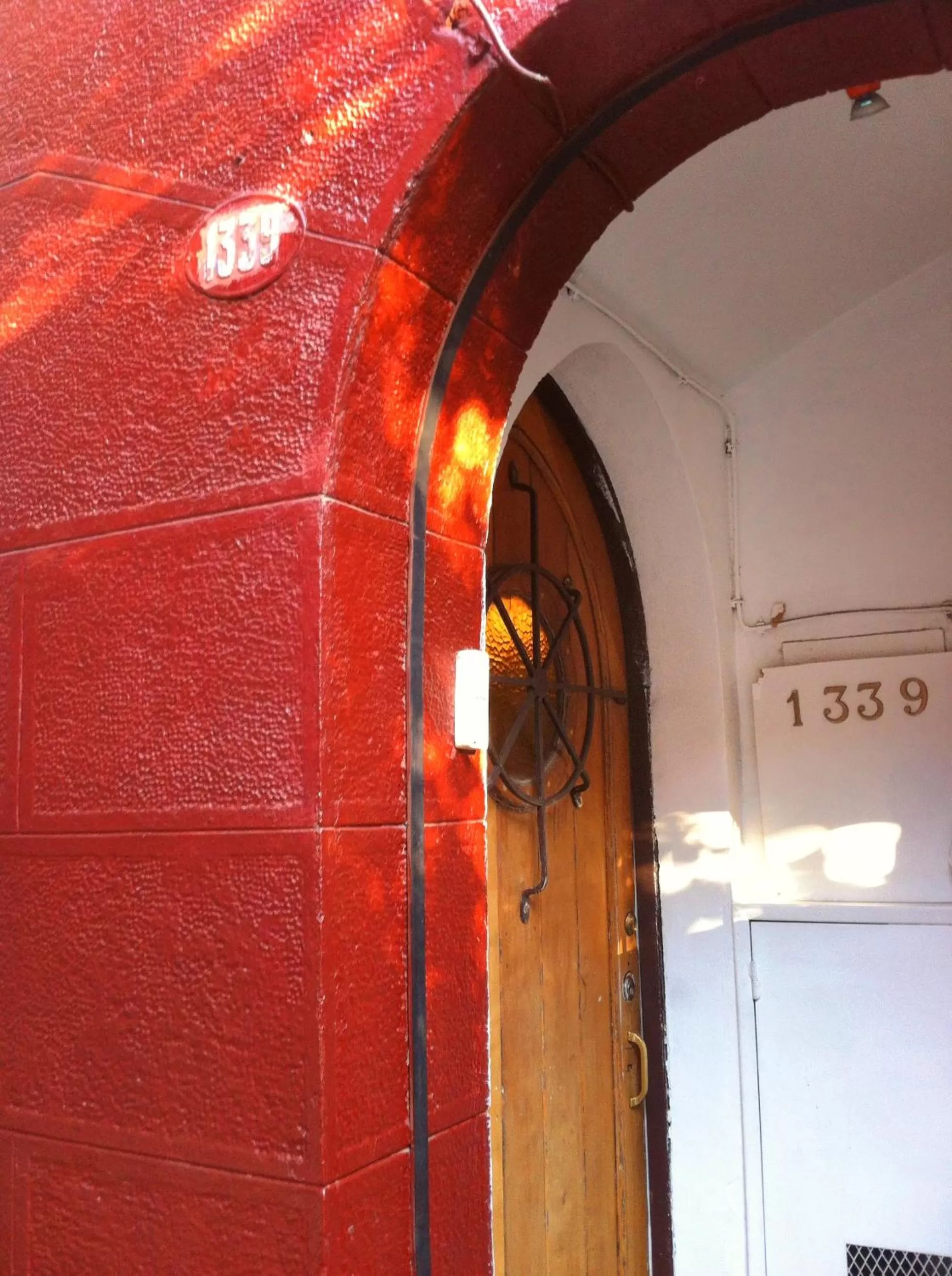 Decorative detail in Tralkan B&B