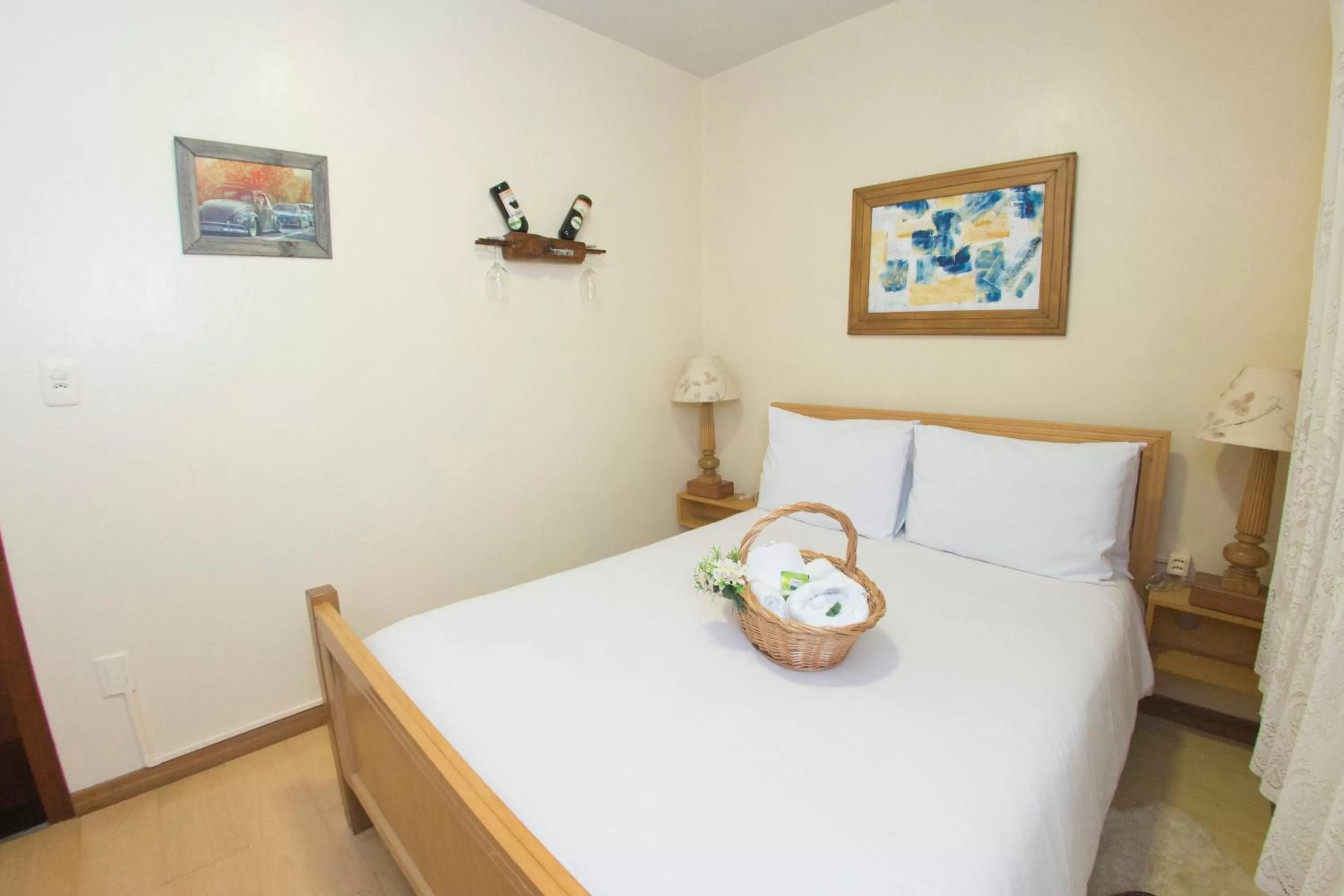 Bed in Pousada Green House by Conrado Vitali