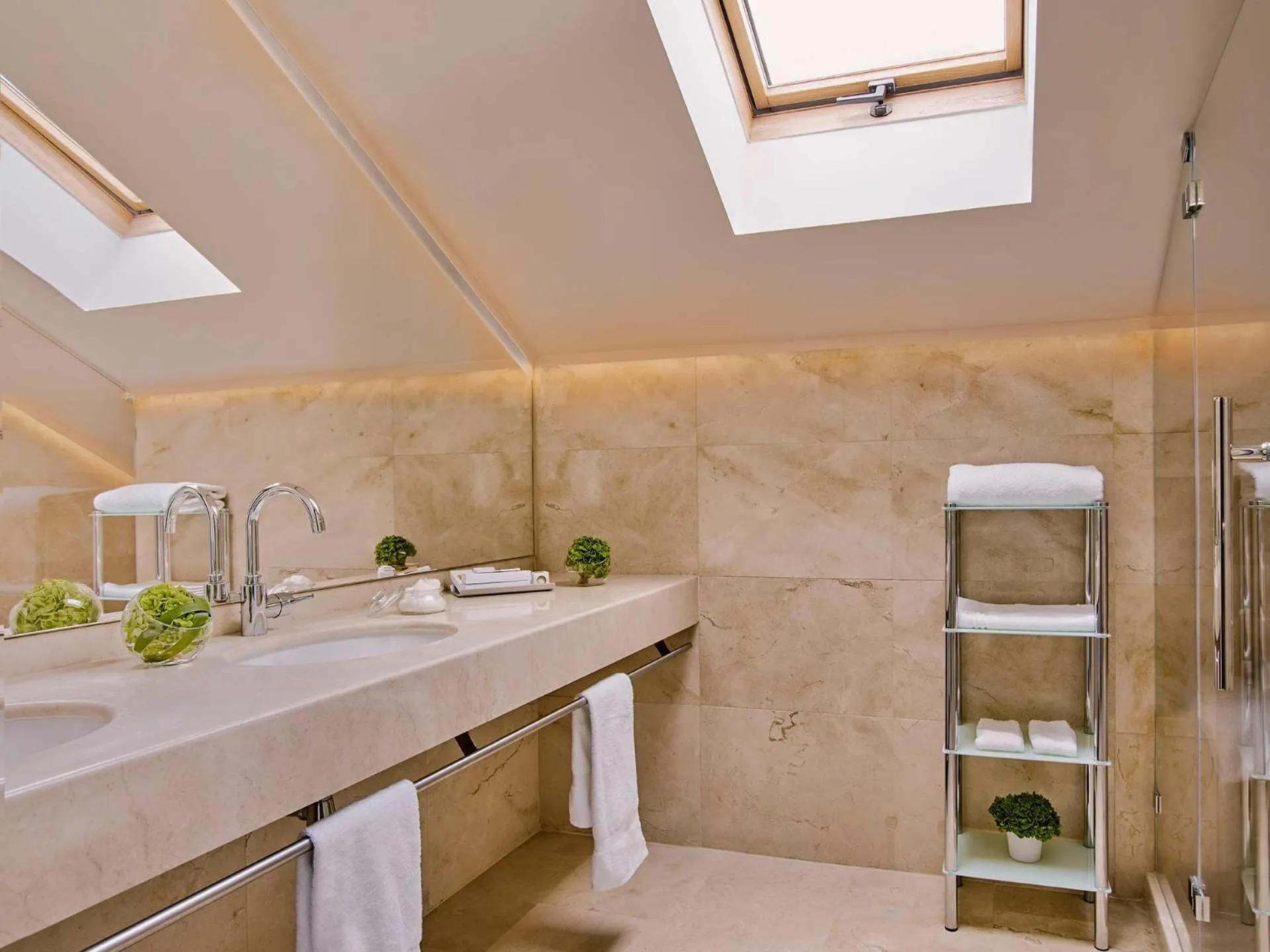 Bathroom in Preciados