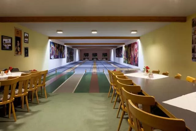 Bowling in Sporthotel Malchow Hotel Garni HP ist möglich