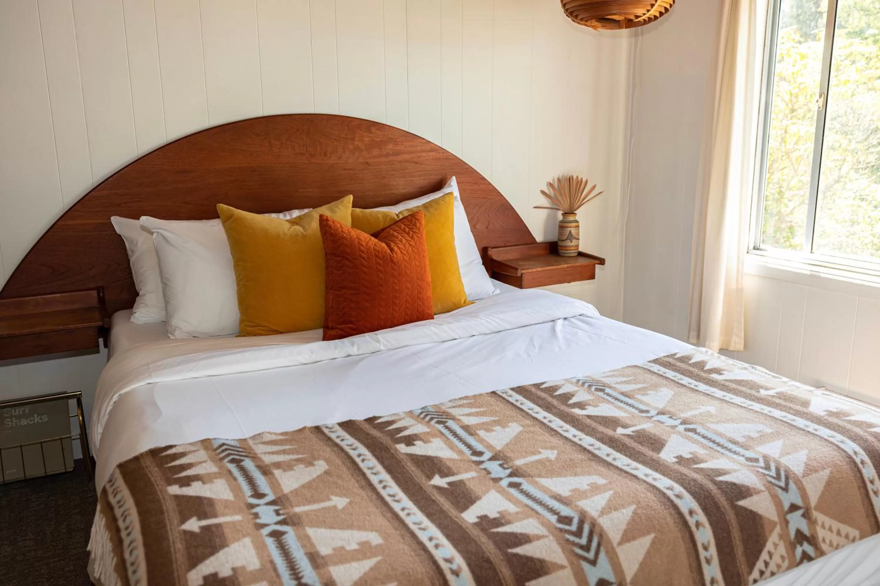 Bed in The Shoreline Tofino