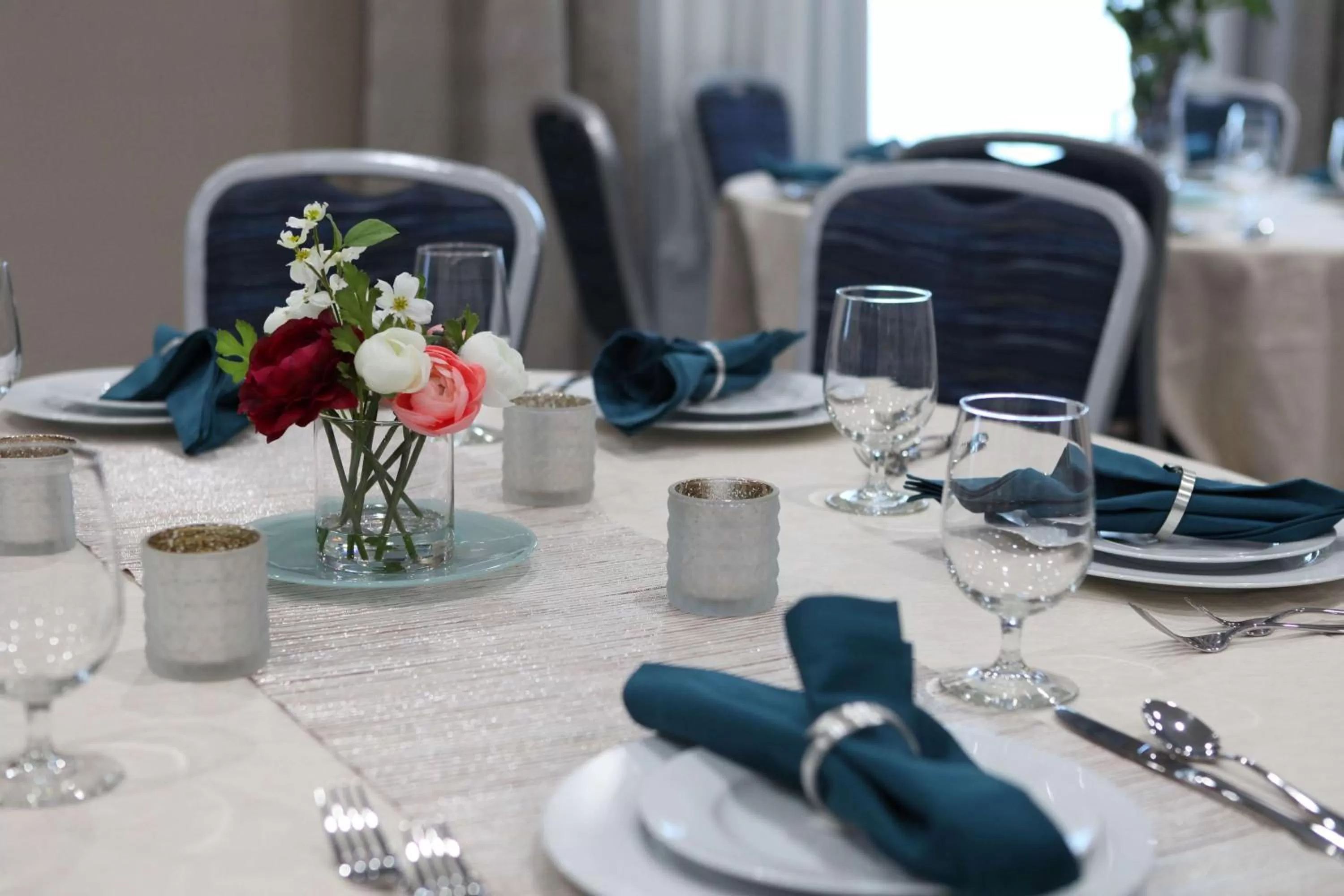 Dining area in Hampton Inn & Suites Lafayette