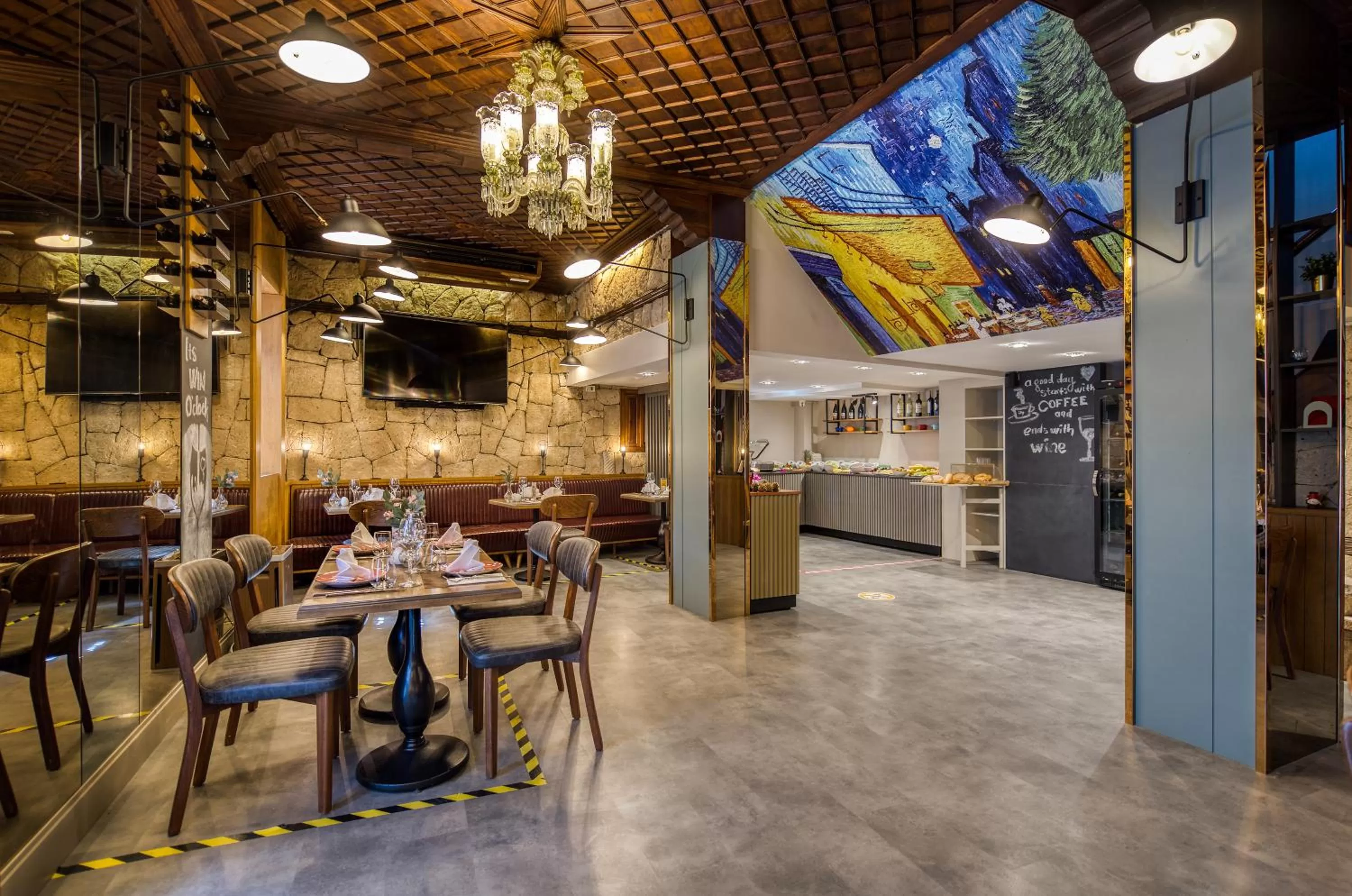 Restaurant/places to eat in Dogan Hotel